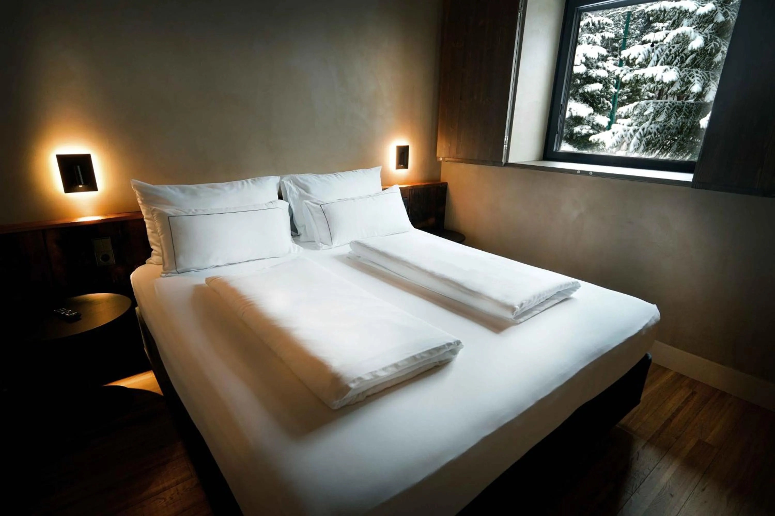 Bed in Les Pardines 1819 Mountain suites & SPA