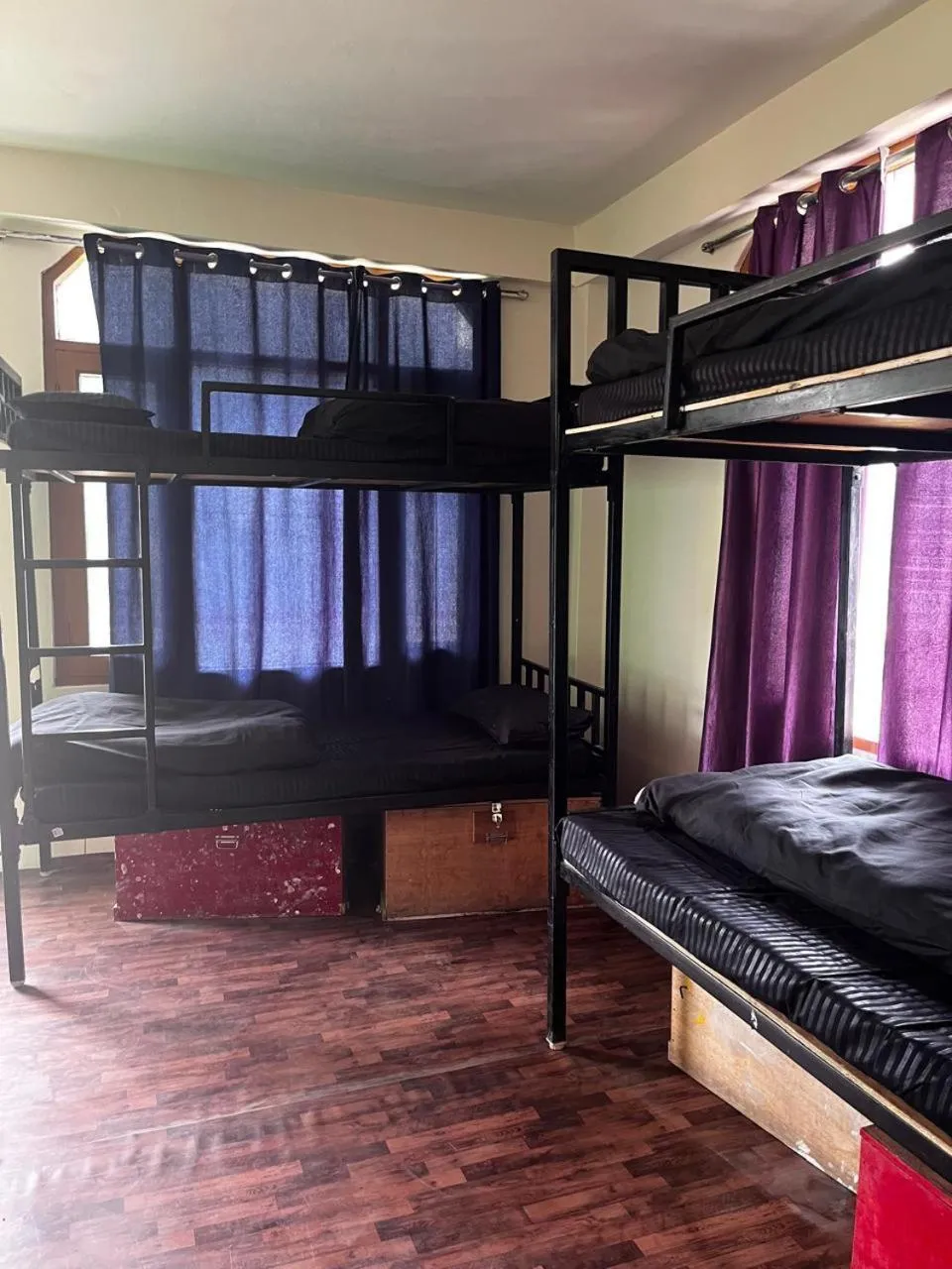 Bed in Nomadic Den Manali