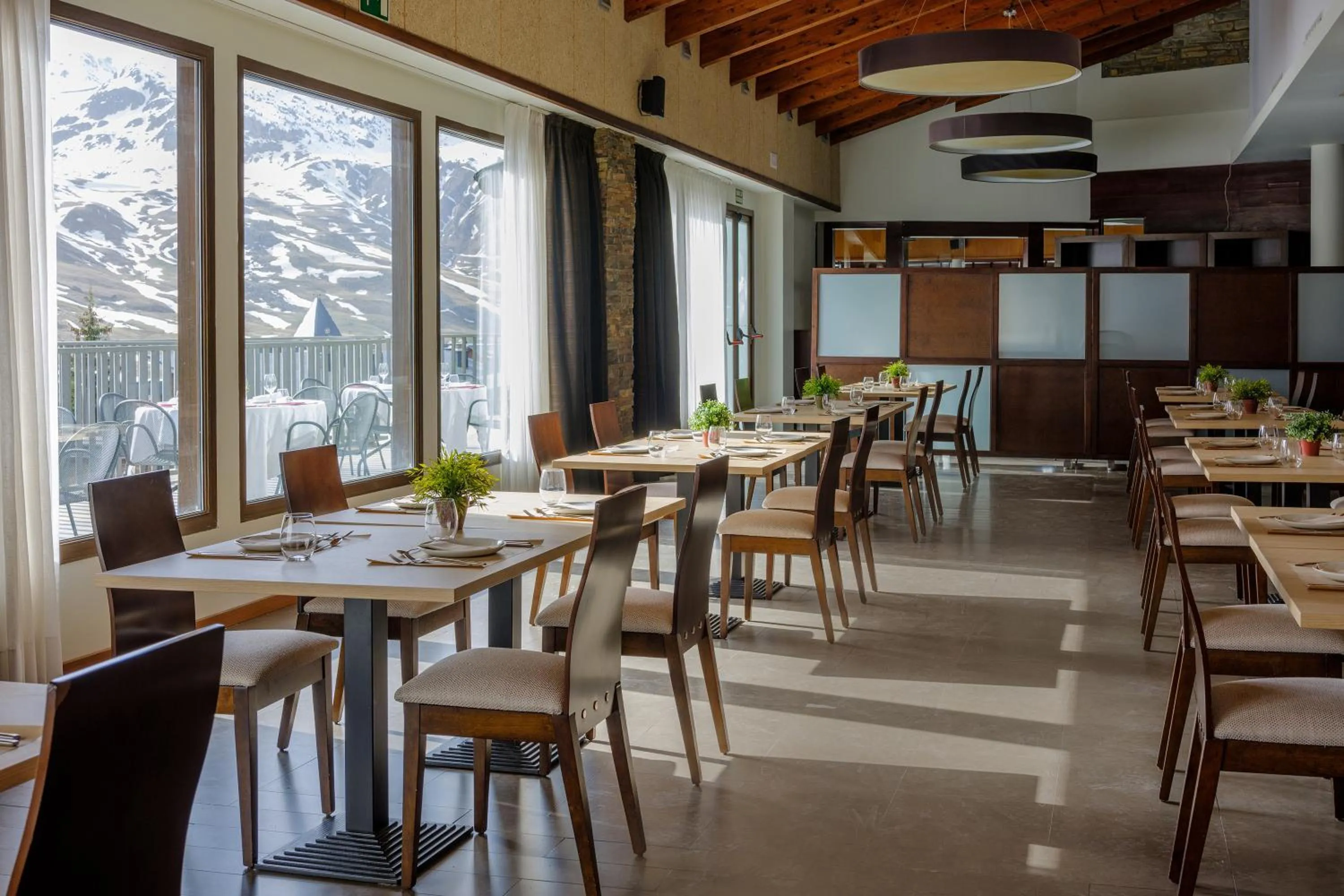 Restaurant/places to eat in SNÖ Aragon Hills