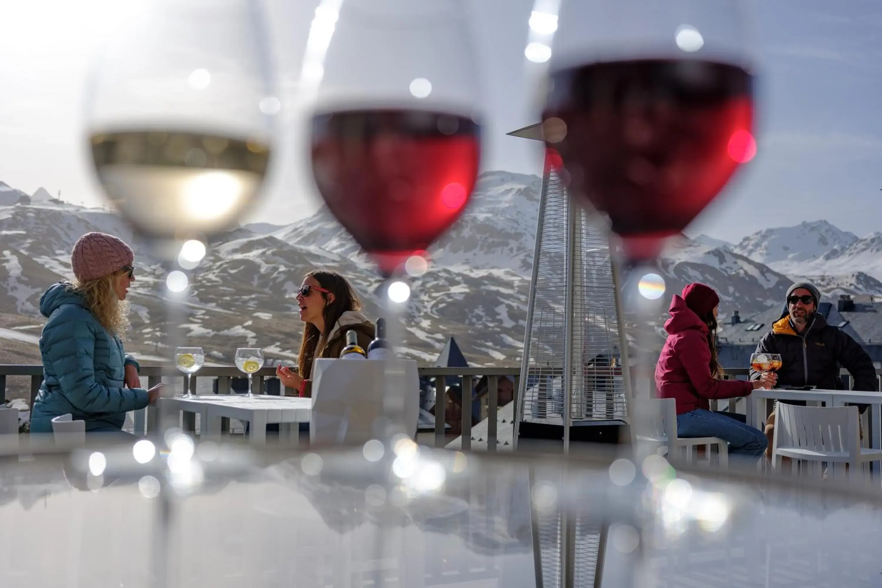 Lounge or bar in Snö Aragon Hills Lounge or bar in Snö Aragon Hills