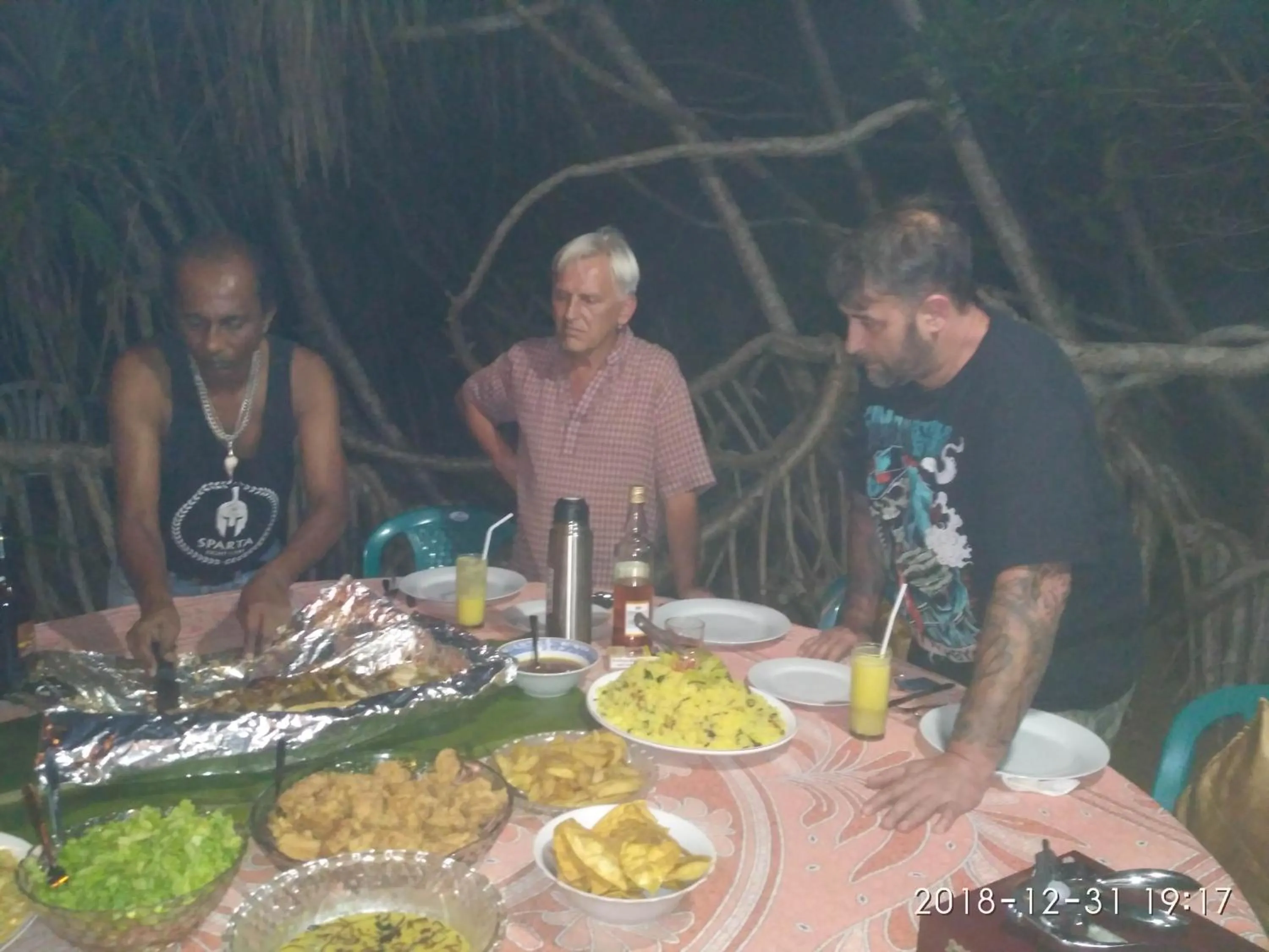 Food and drinks in Ravana - Beach CABANAS