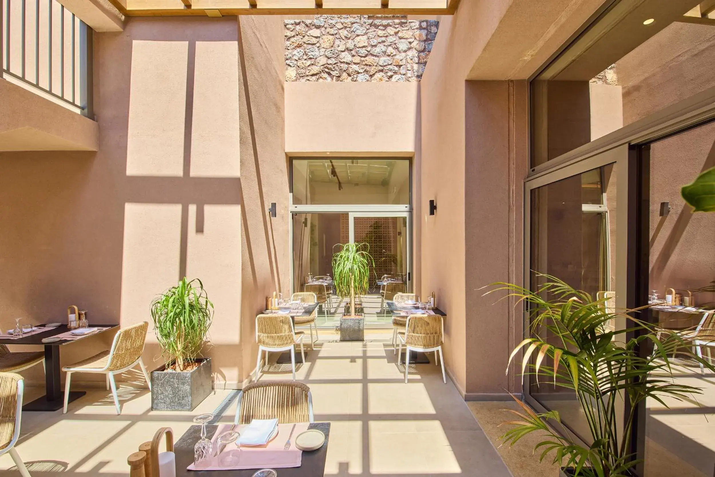 Restaurant/places to eat in Paralos Venus Suites Adults Only Restaurant/places to eat in Paralos Venus Suites Adults Only