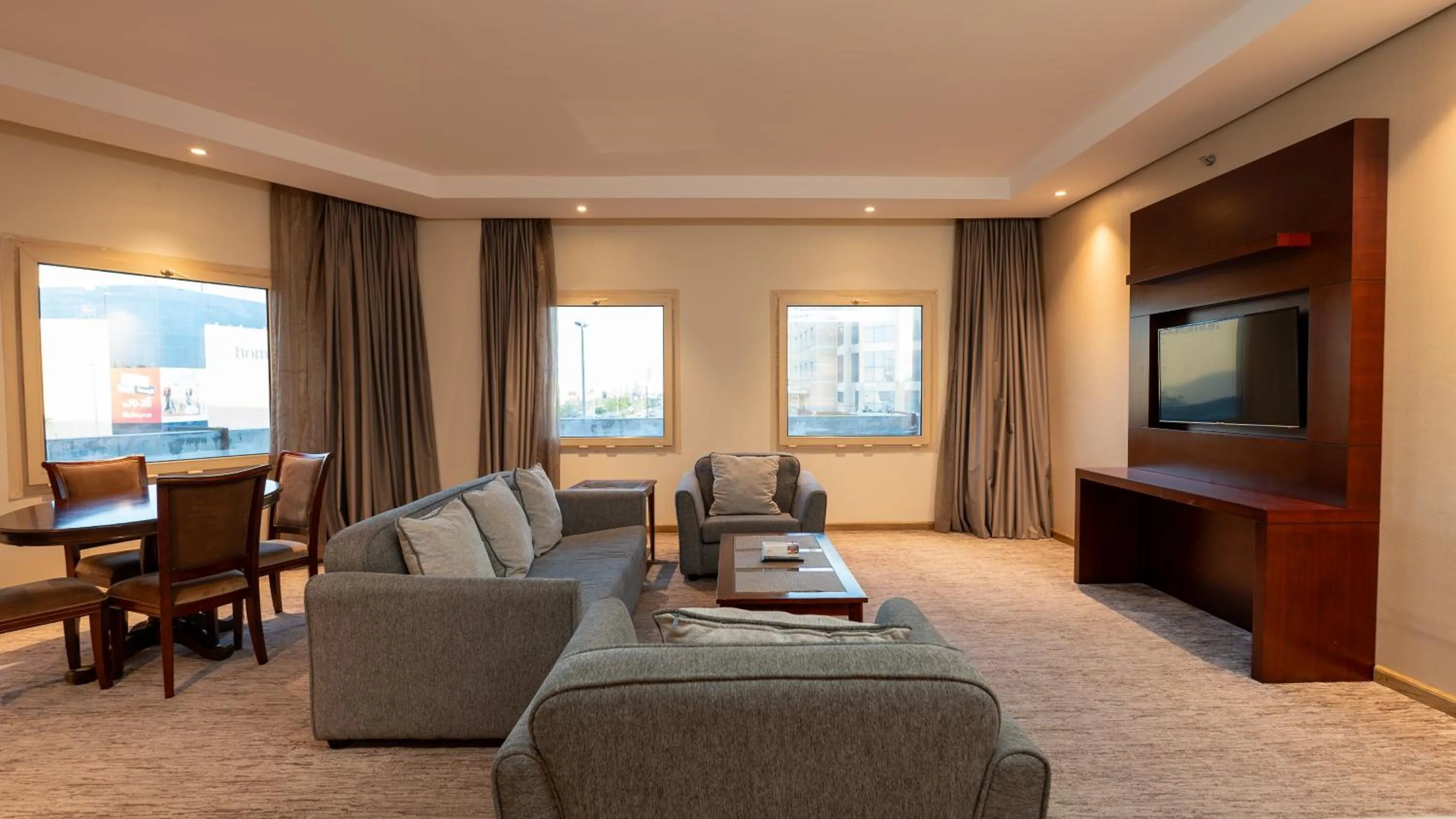 شقق مسكن المدينة للشقق المخدومة