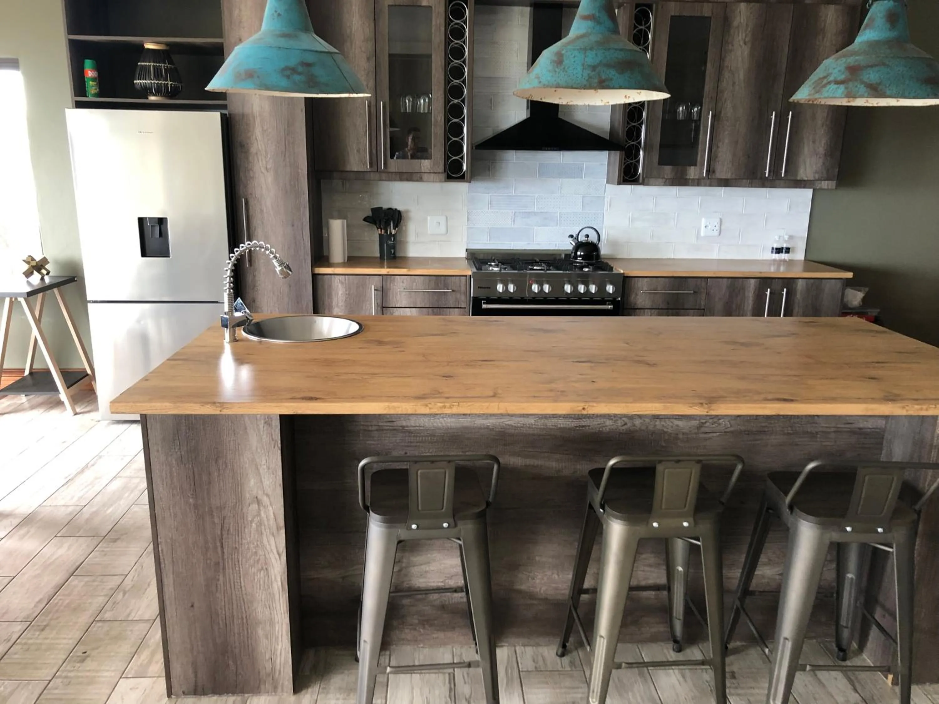 Kitchen or kitchenette in Forest Hill Wilderness