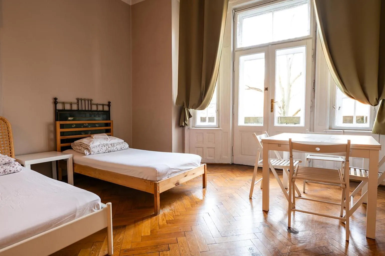 Photo of the whole room, Bed in Trzy Kafki Private Rooms