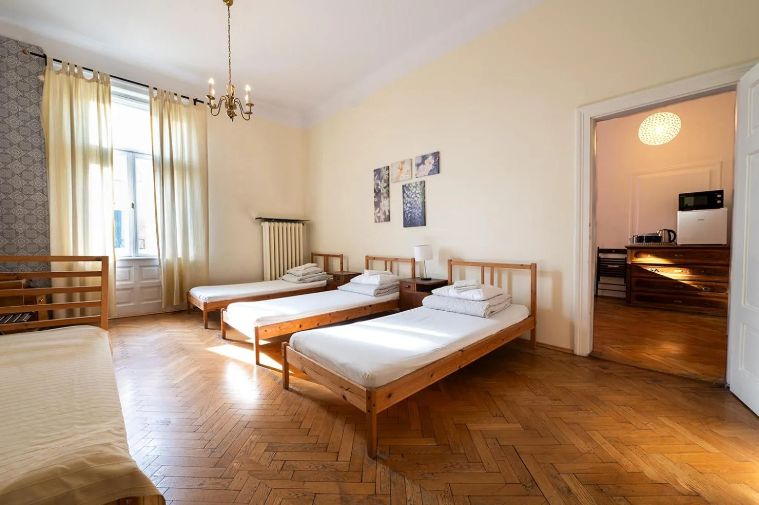 Photo of the whole room, Bed in Trzy Kafki Private Rooms