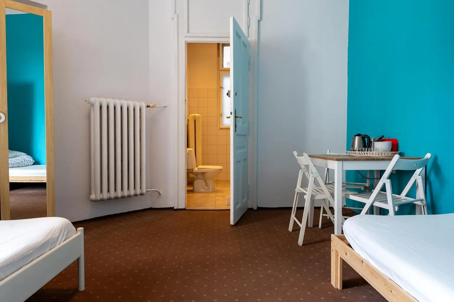 Photo of the whole room, Bed in Trzy Kafki Private Rooms