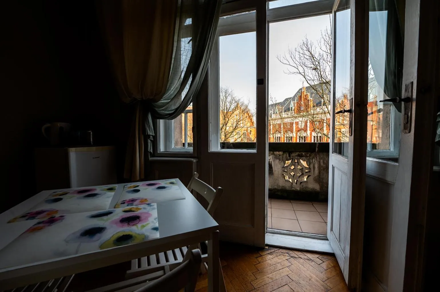 Photo of the whole room in Trzy Kafki Private Rooms