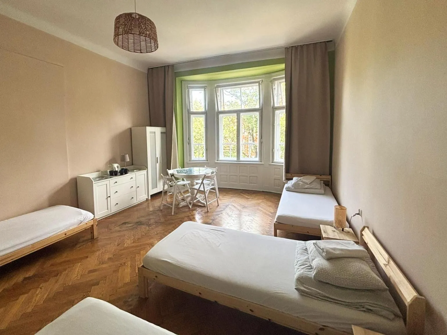 Photo of the whole room, Bed in Trzy Kafki Private Rooms