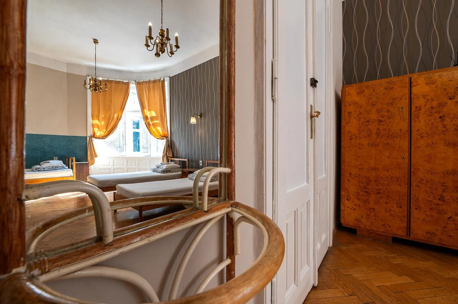 Photo of the whole room, Bed in Trzy Kafki Private Rooms