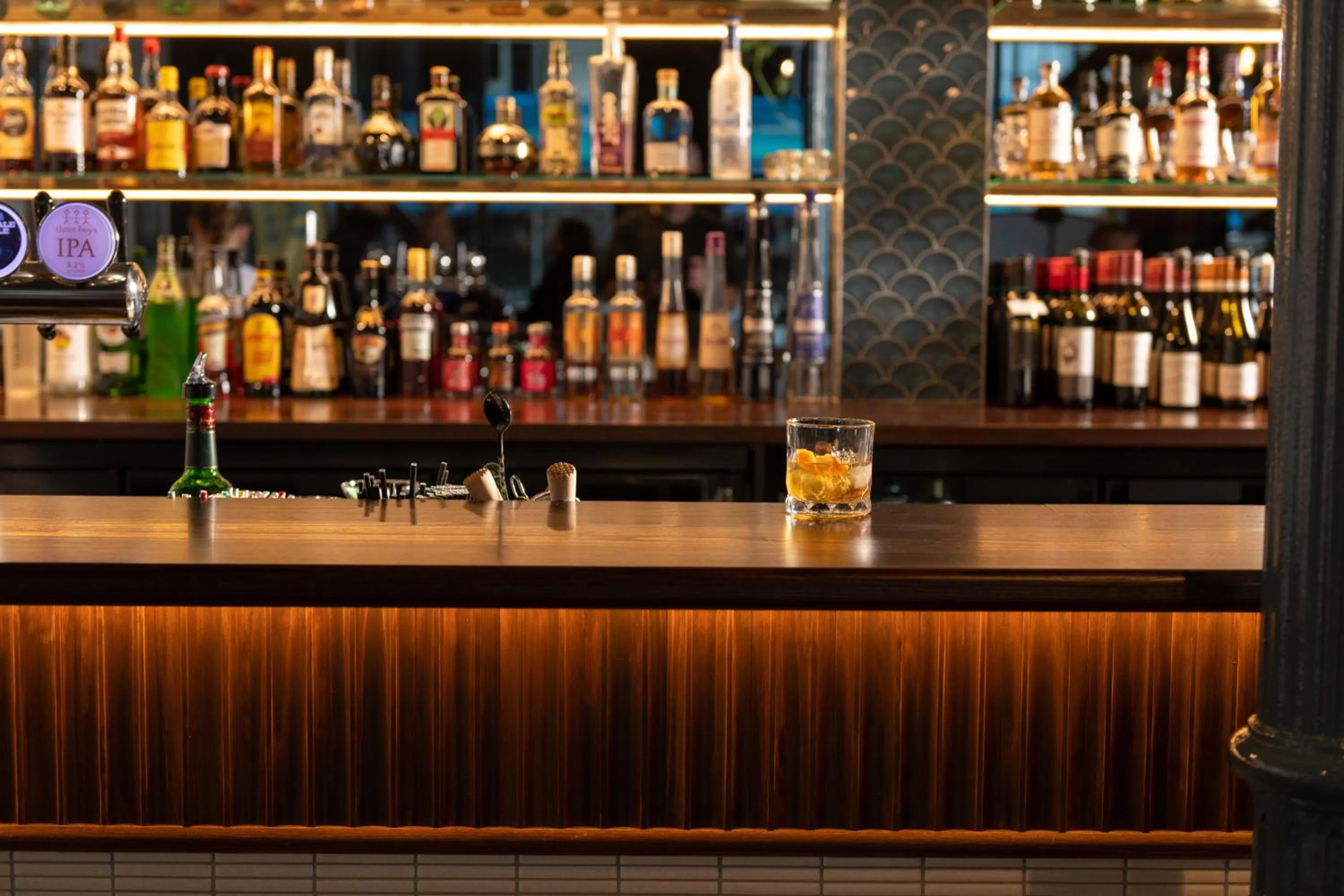 Lounge or bar in Carnmore Hotel Christchurch