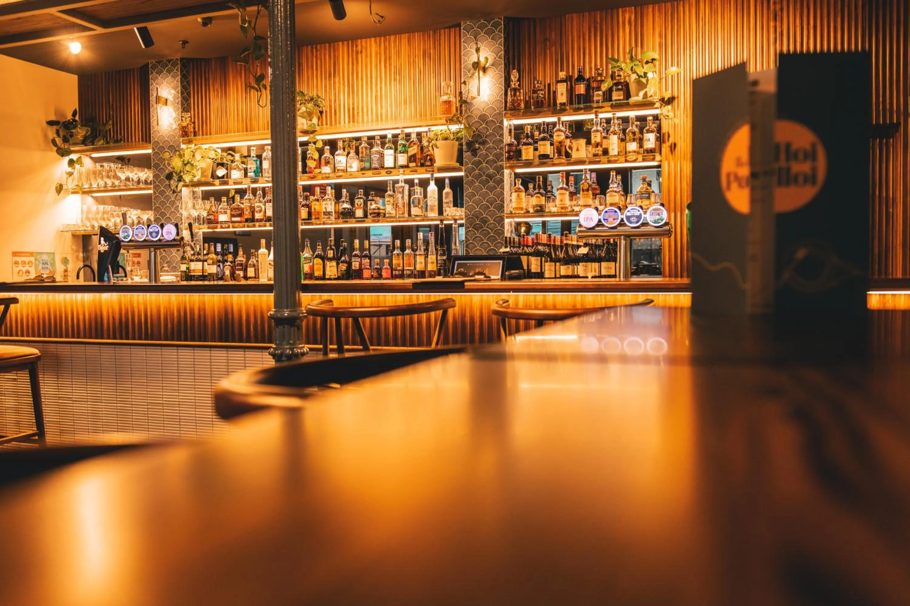 Lounge or bar in Carnmore Hotel Christchurch