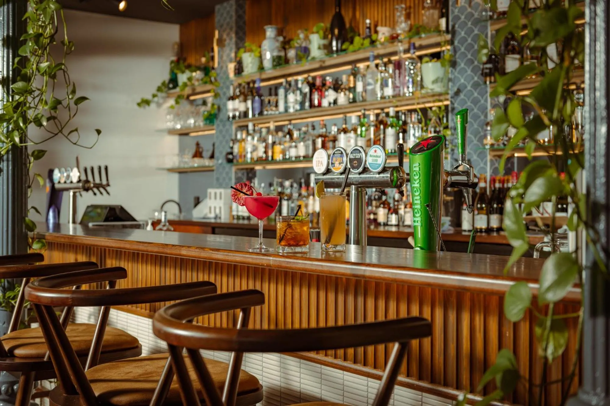 Lounge or bar in Carnmore Hotel Christchurch