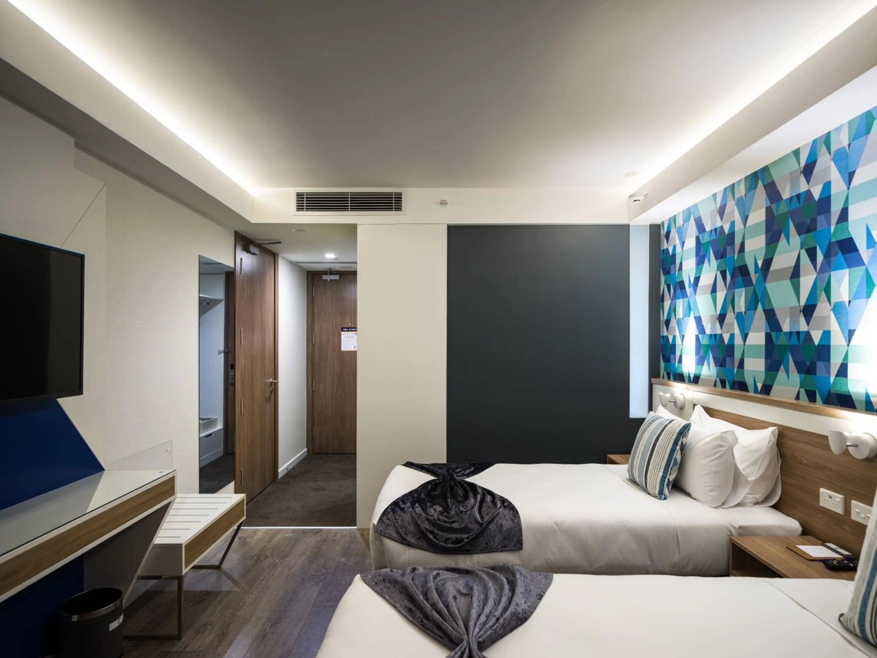 Photo of the whole room, Bed in Carnmore Hotel Christchurch