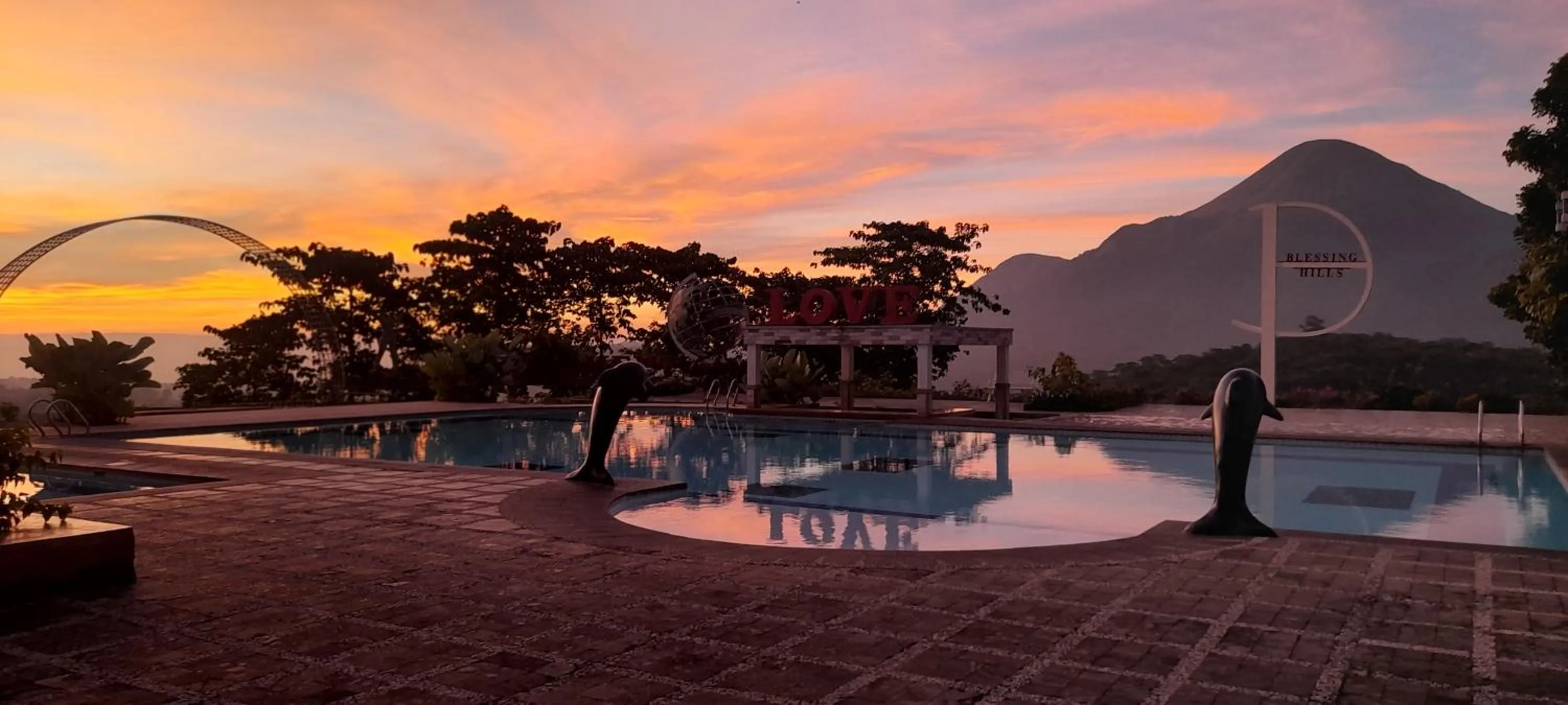 Sunset in Blessing Hills Family Resort & Hotel