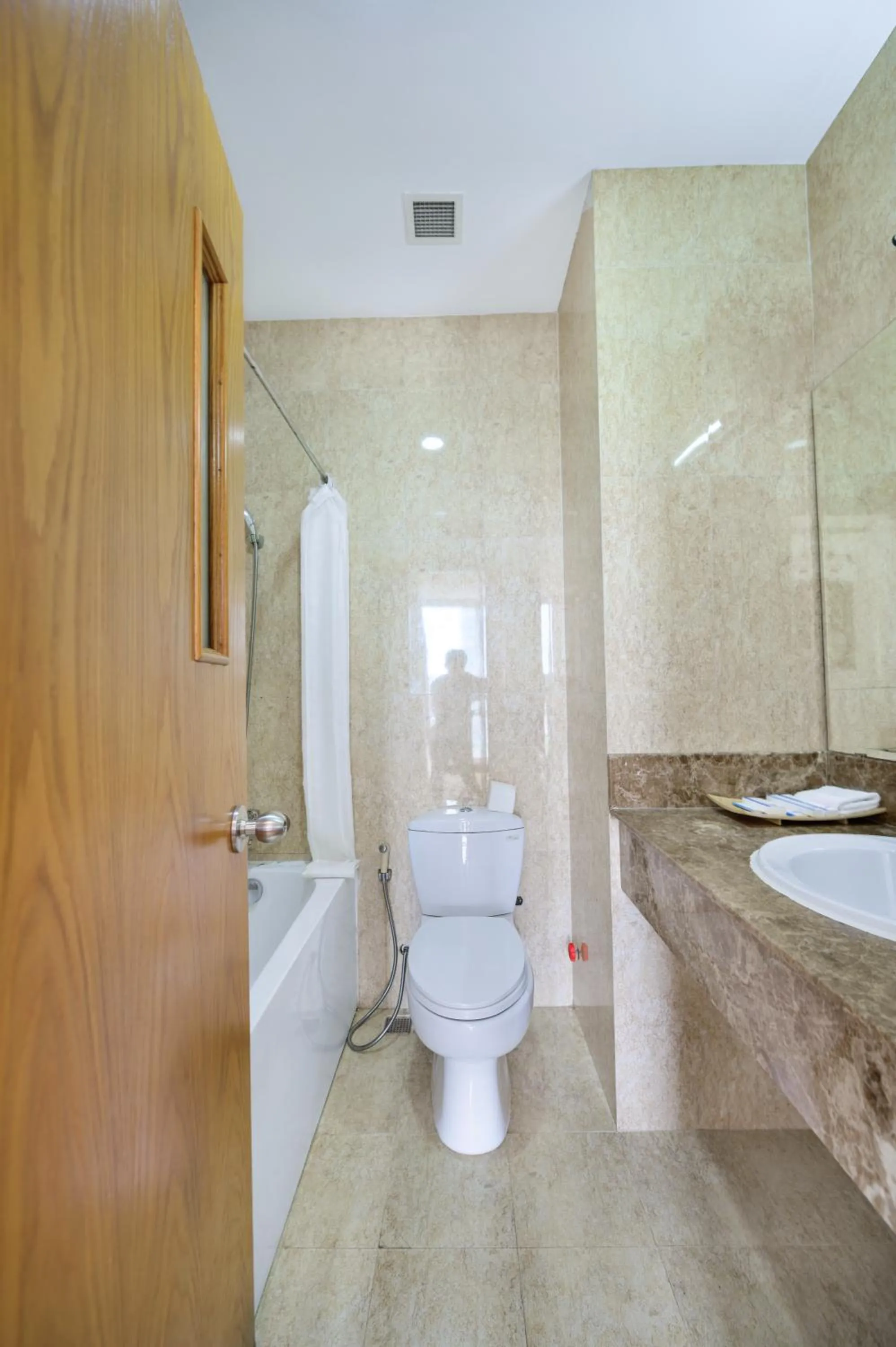 Shower in Danang Petro Hotel