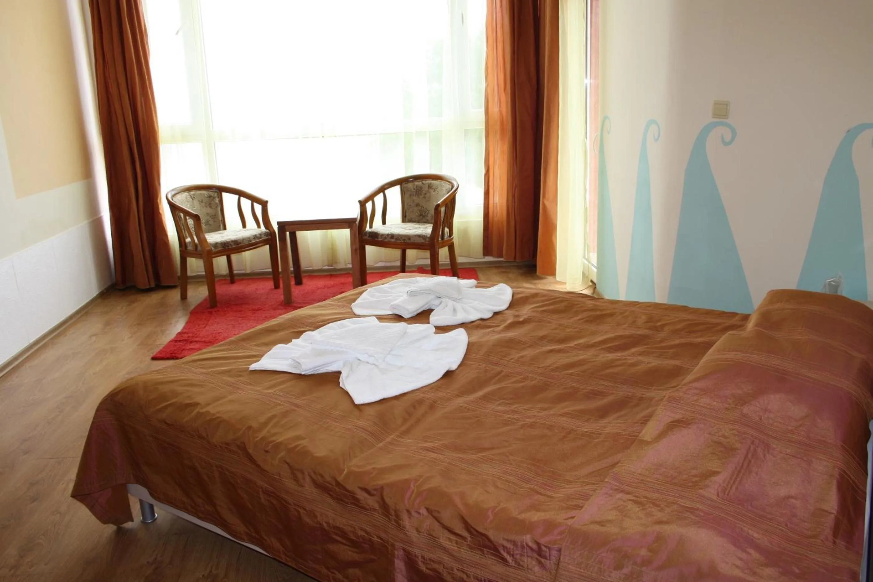 Day in Iris Beach Hotel