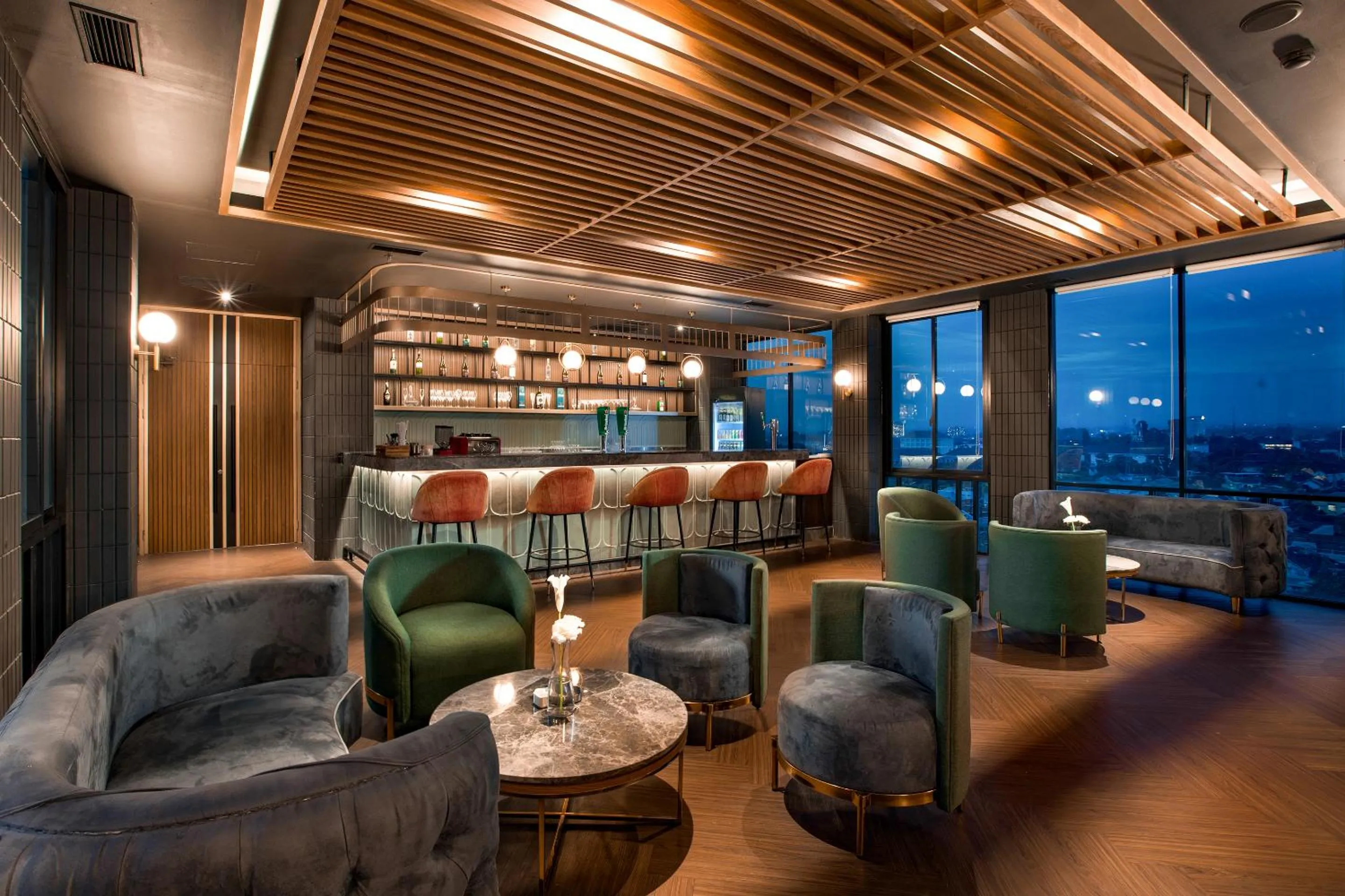 Lounge or bar in The Manohara Hotel Yogyakarta