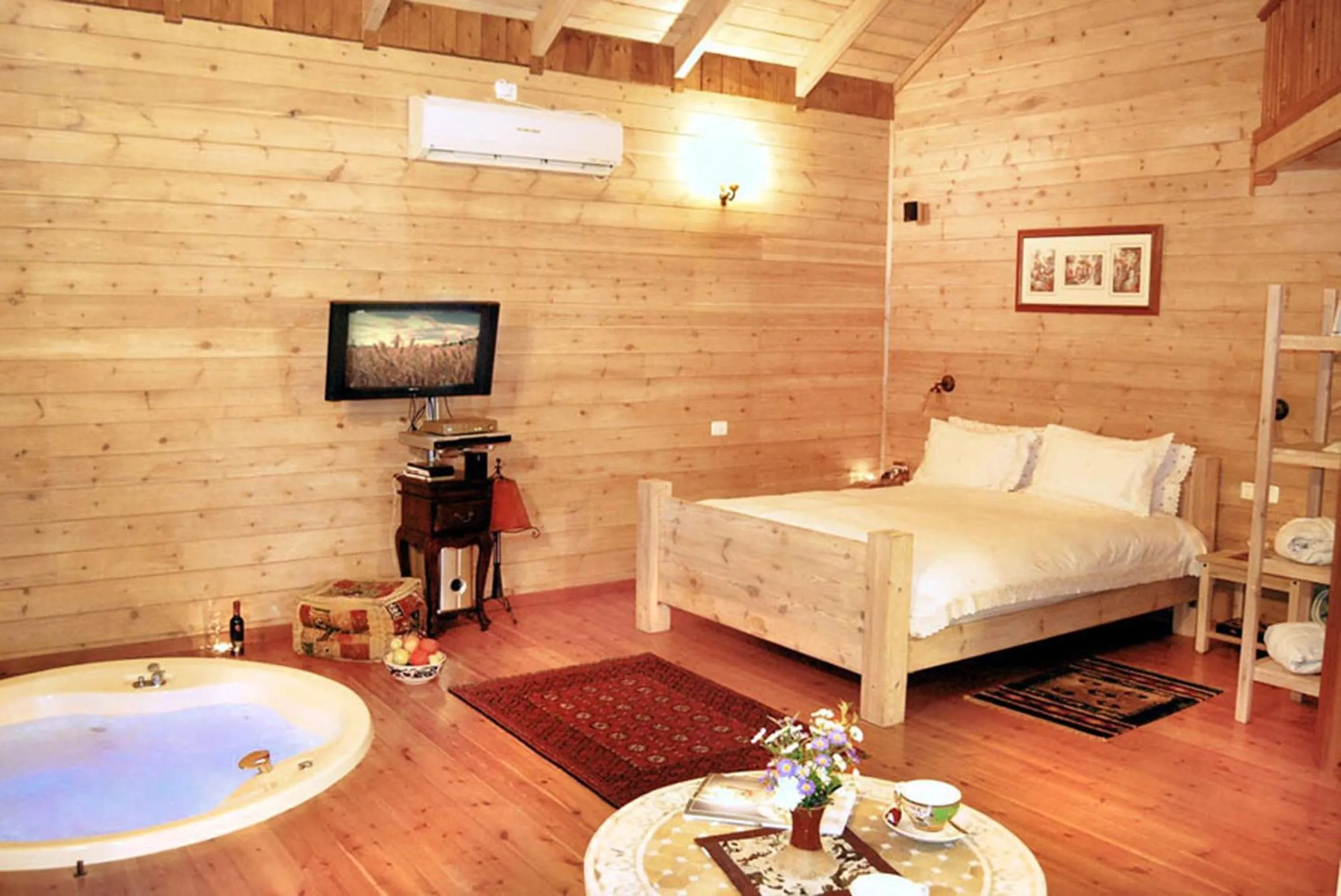 Bed in The Beautiful Cabins