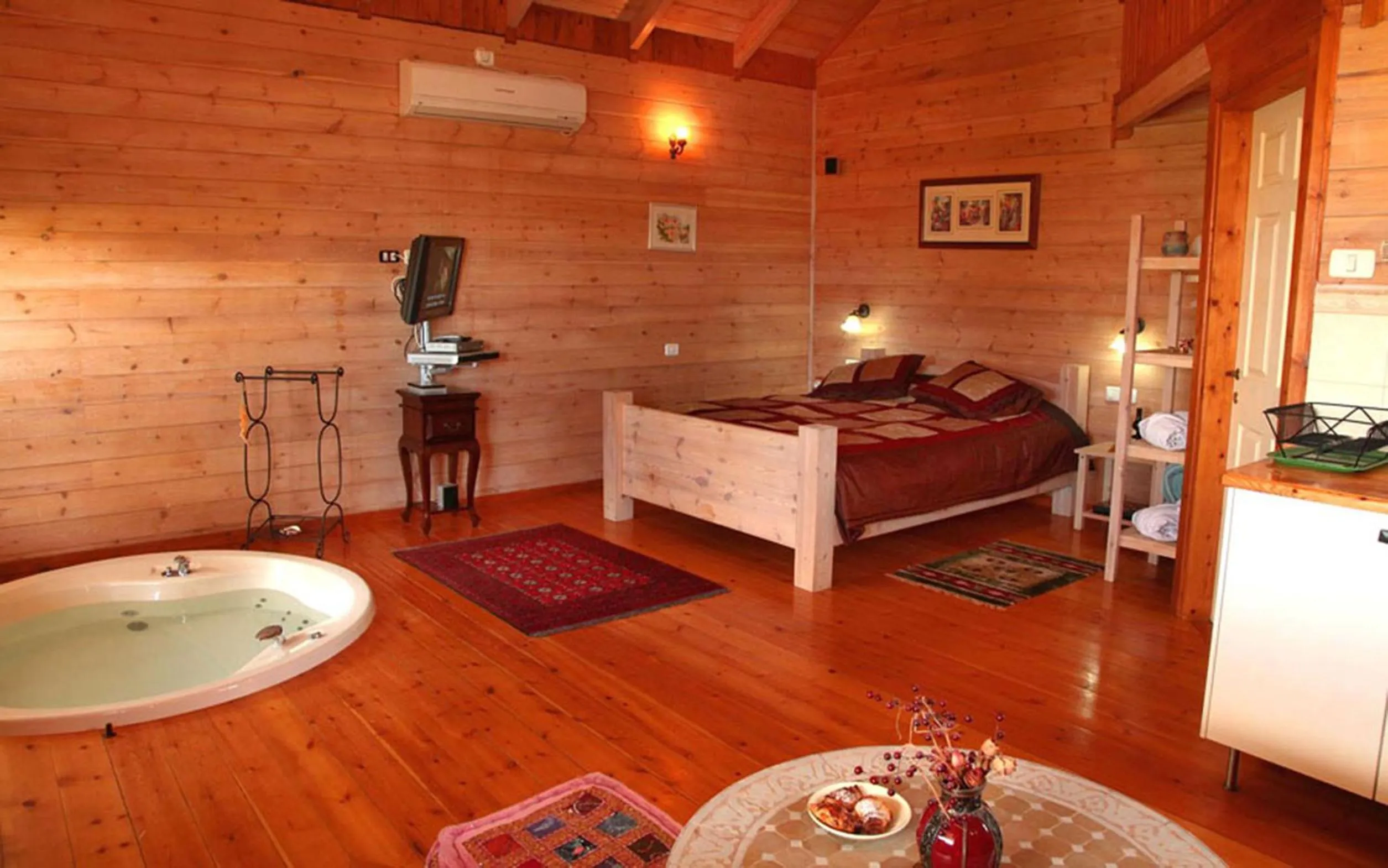Bed in The Beautiful Cabins