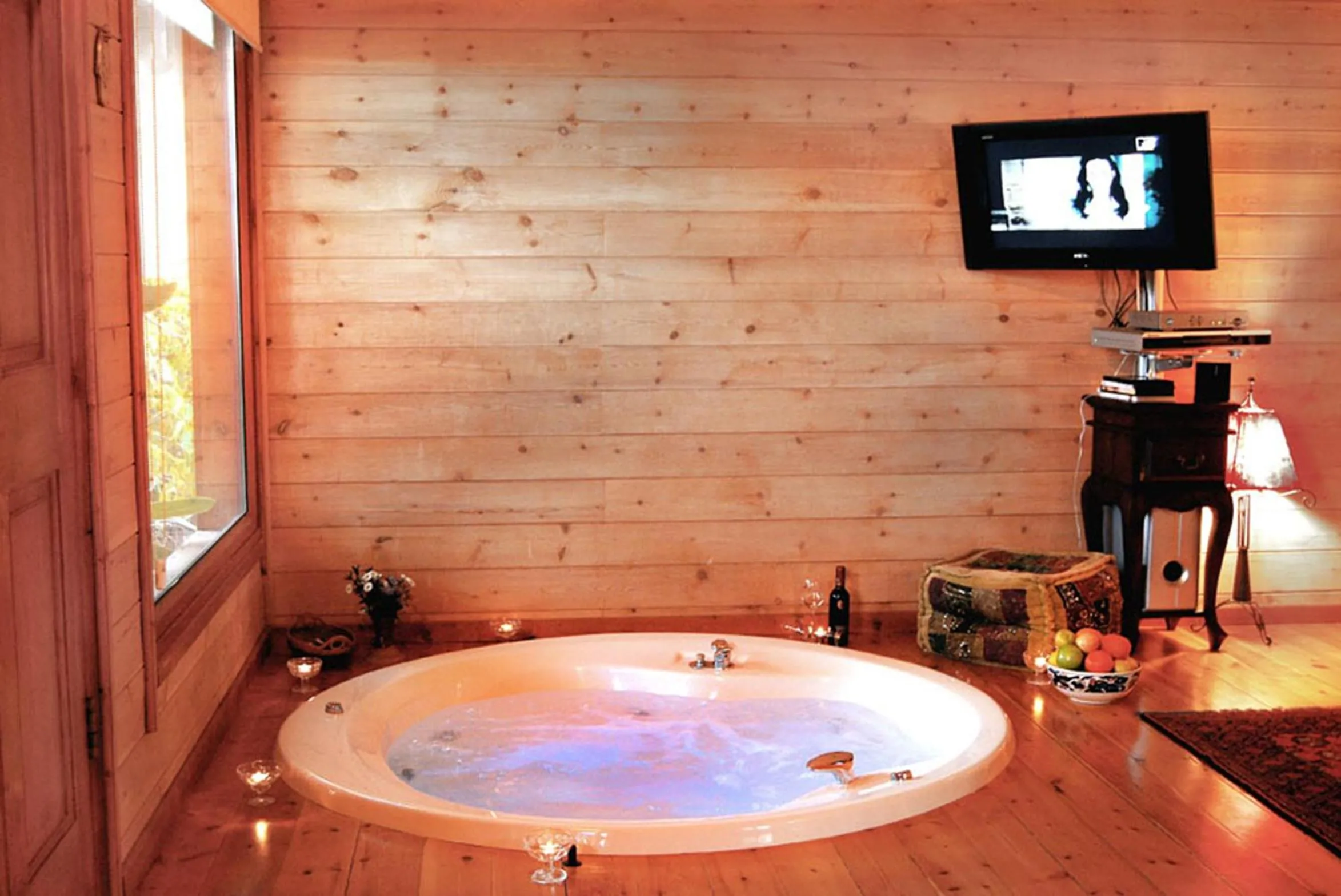 TV and multimedia in The Beautiful Cabins