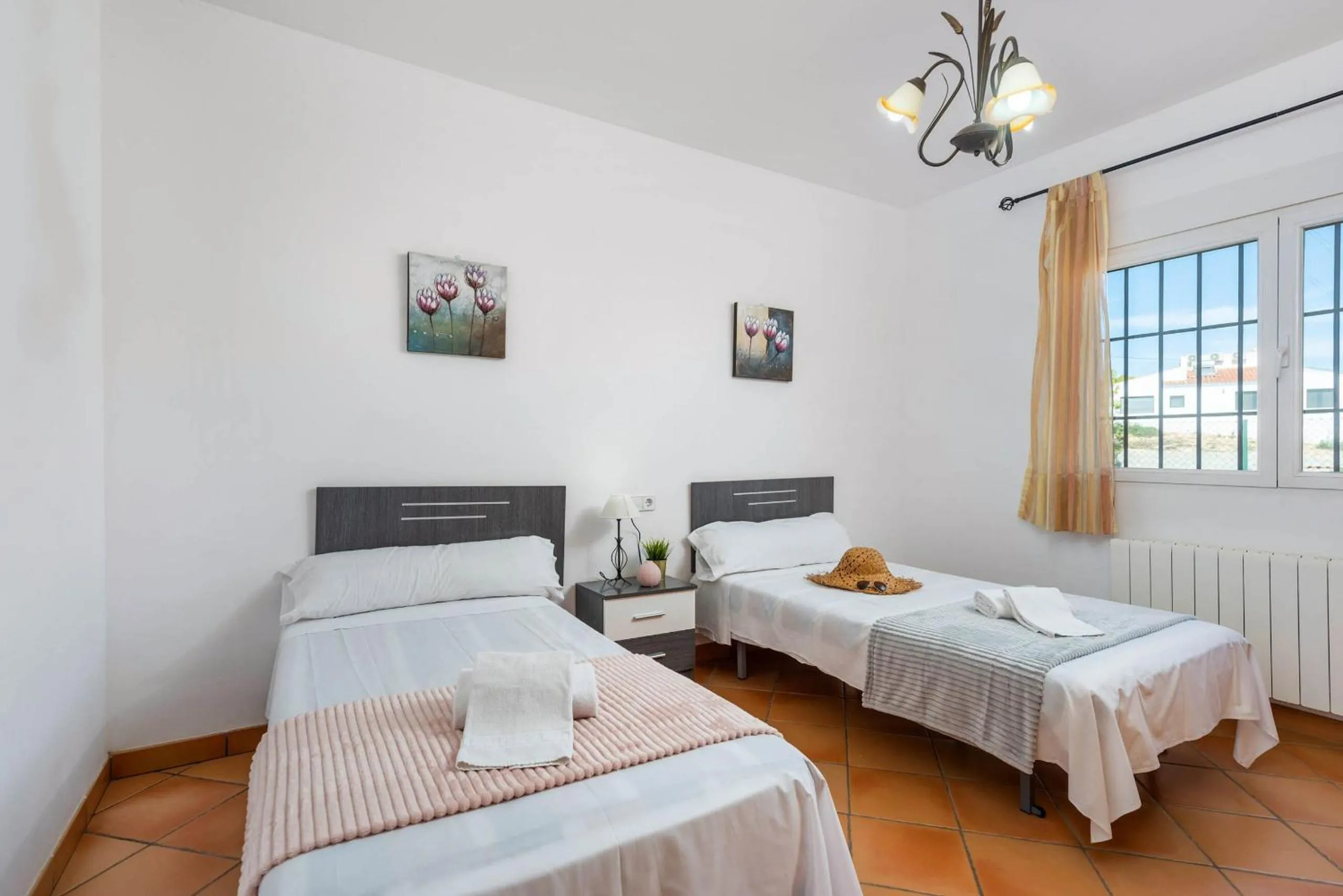 Bed in Villa Amanda - PlusHolidays