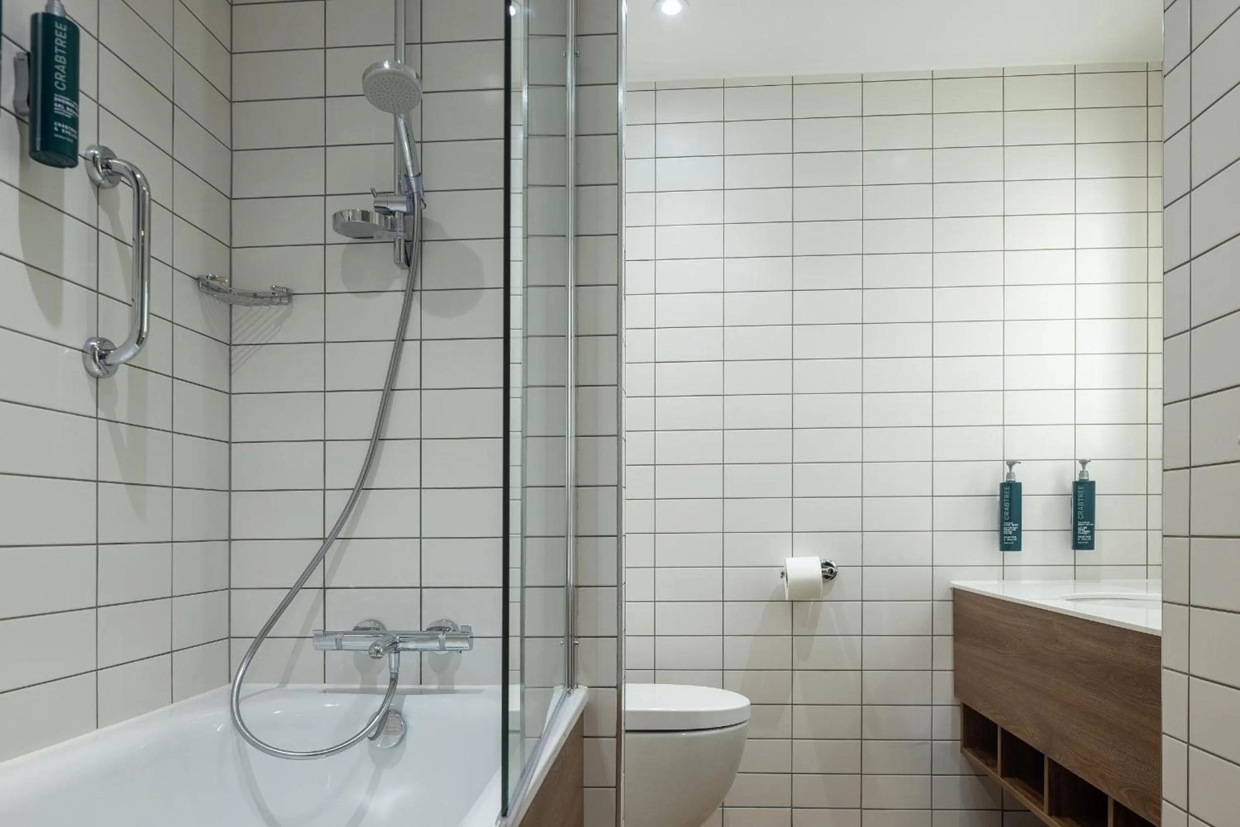 Shower in Hilton Garden Inn Stoke On Trent