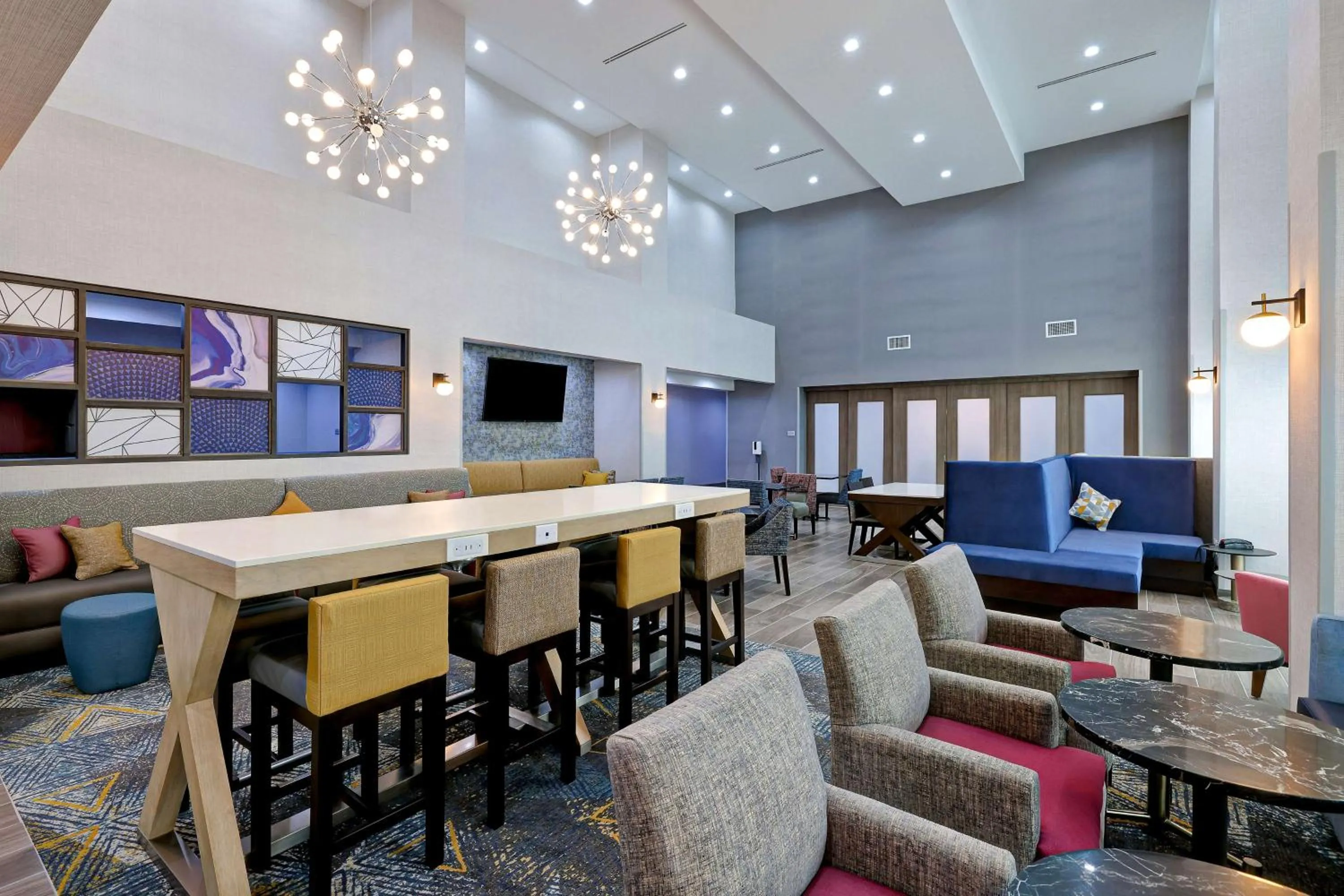 Breakfast in Hampton Inn & Suites Houston East Beltway 8, Tx