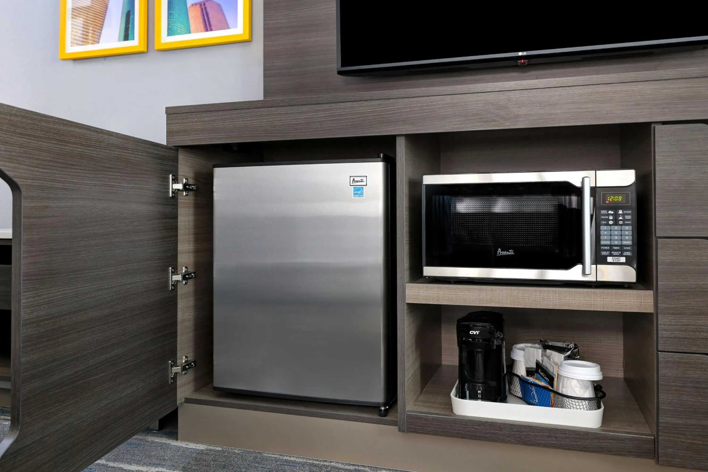 Photo of the whole room in Hampton Inn & Suites Houston East Beltway 8, Tx