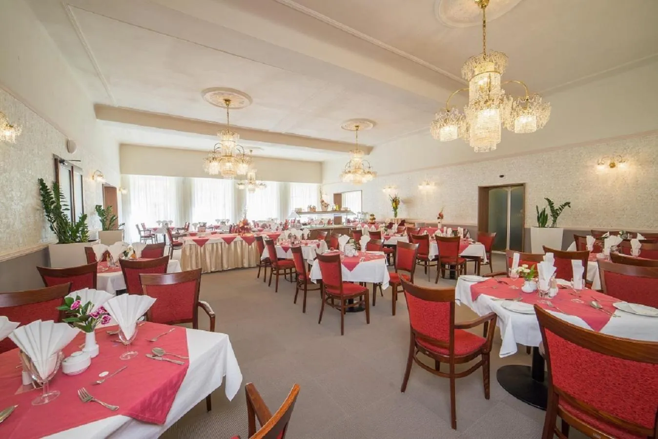 Restaurant/places to eat in Savoy Spa & Kurhotel