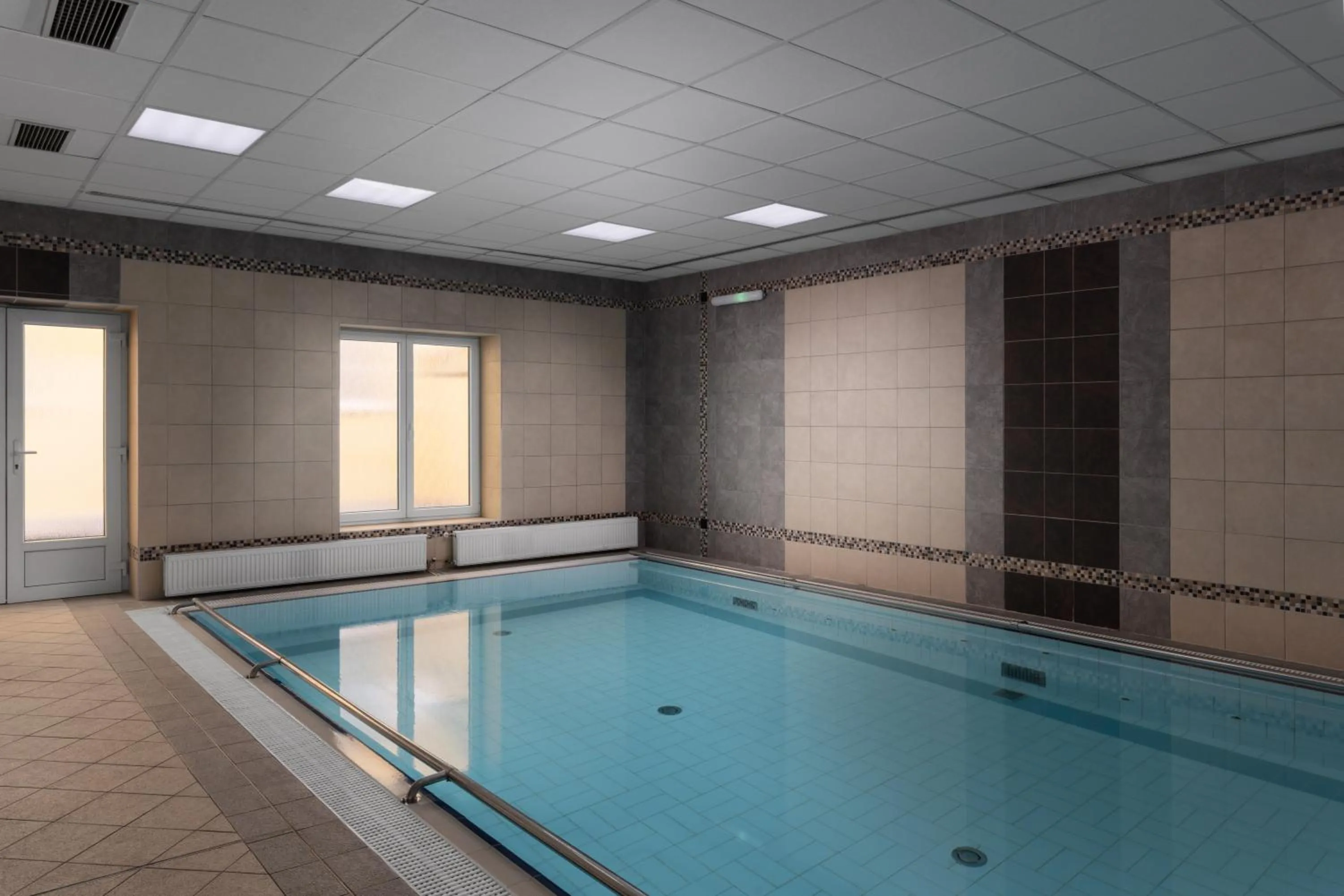 Swimming pool in Savoy Spa & Kurhotel