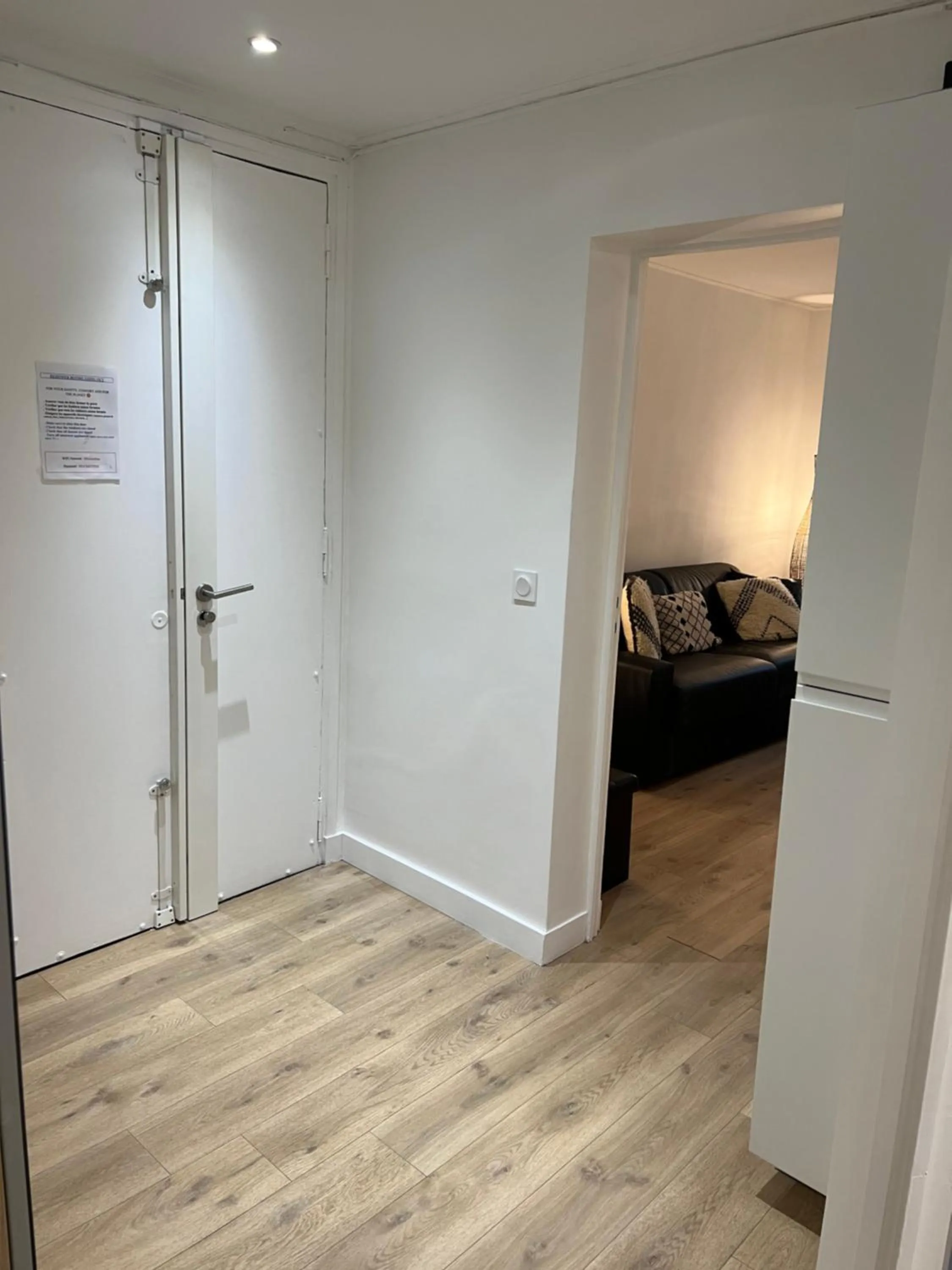 Facade/entrance, Bed in NOTRE DAME - STYLISH APARTMENT