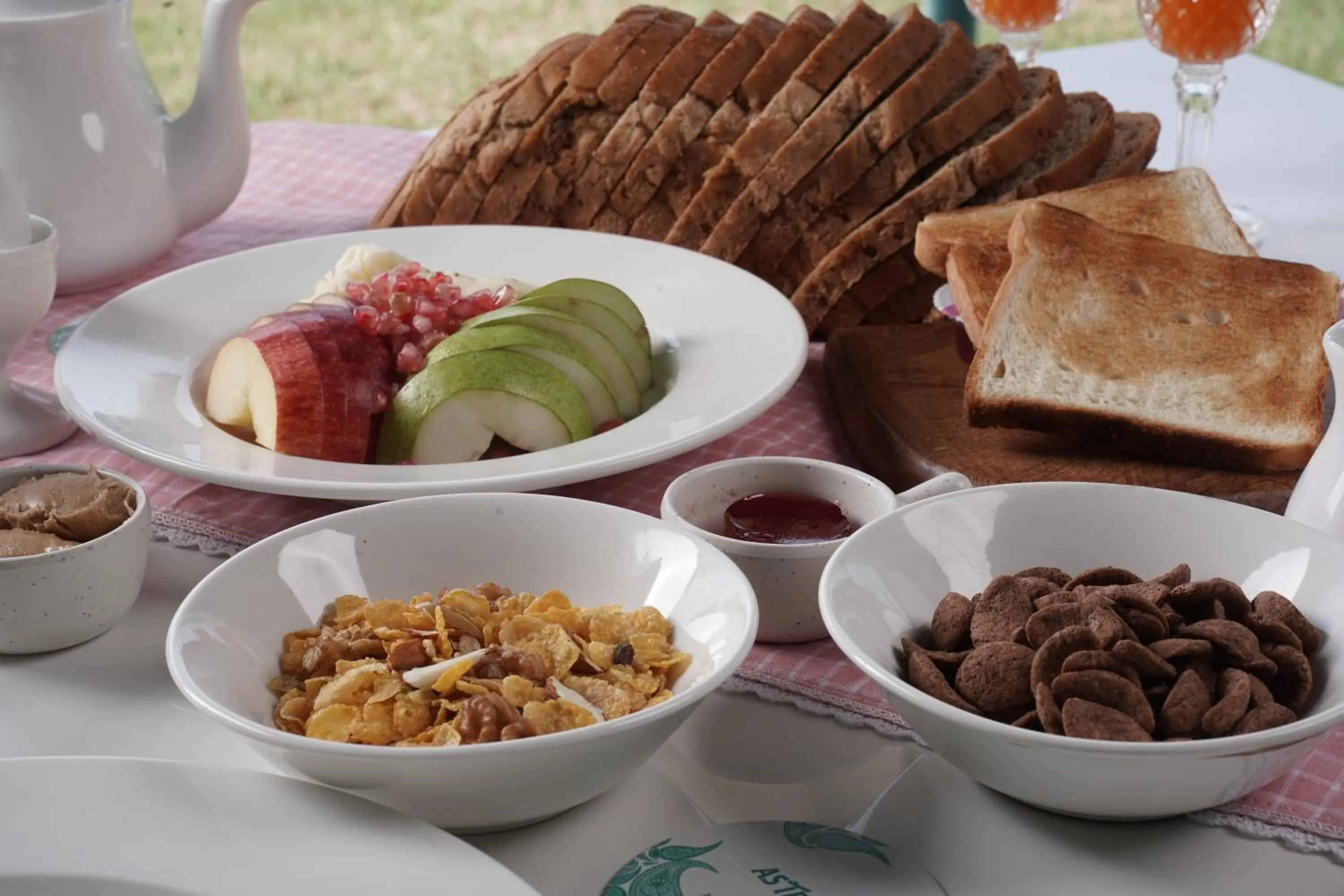 Restaurant/places to eat in Astroport Sariska Treetop by Eight Continents