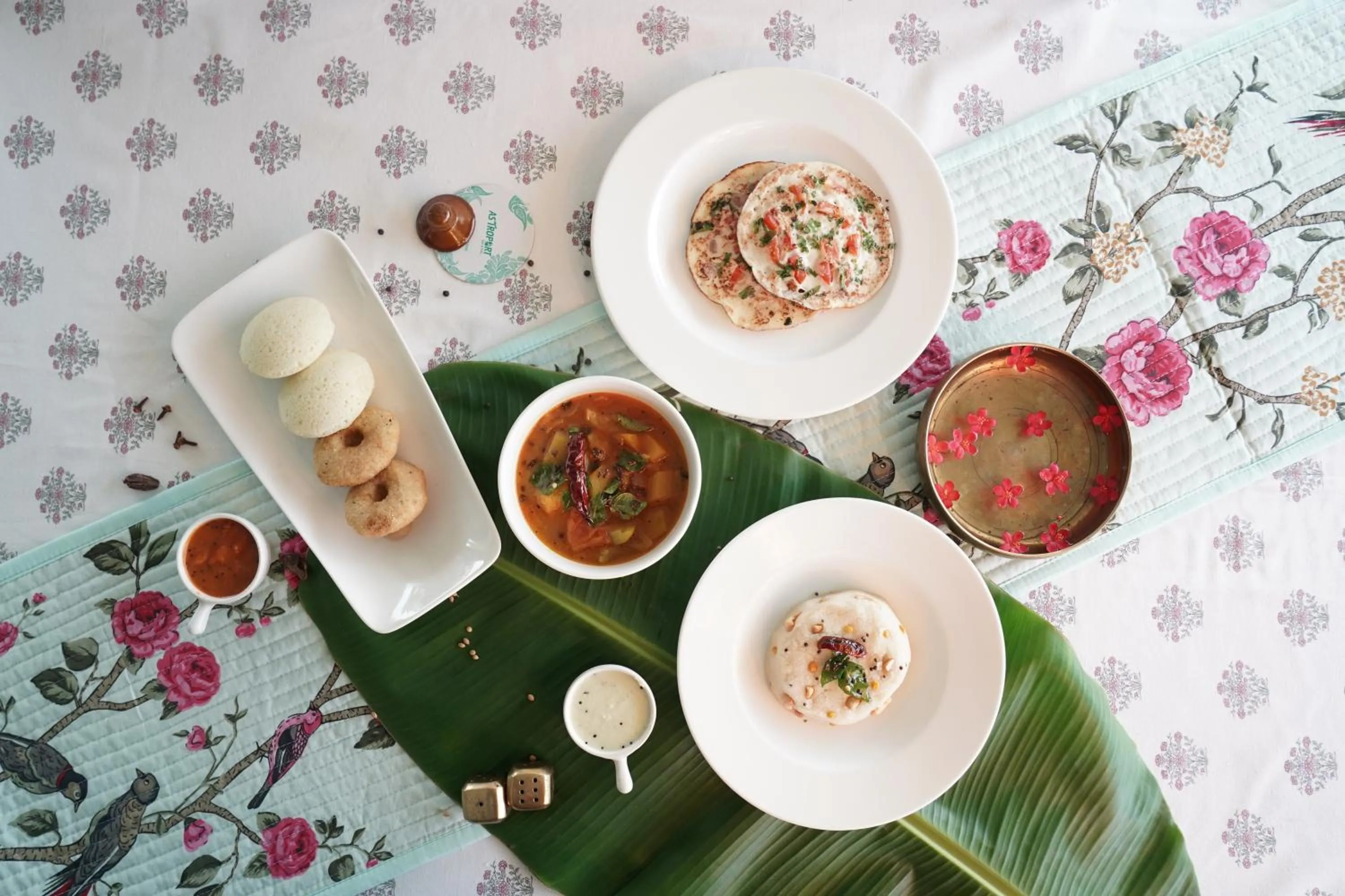 Restaurant/places to eat in Astroport Sariska Treetop by Eight Continents