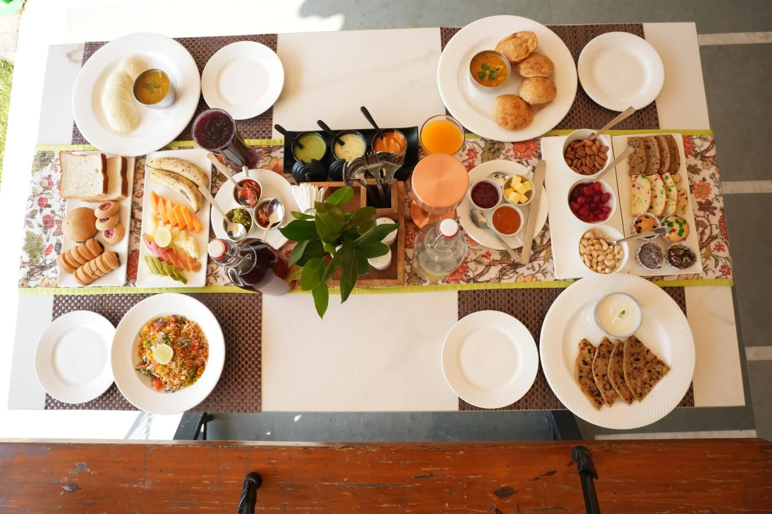 Dining area in Astroport Sariska Treetop by Eight Continents
