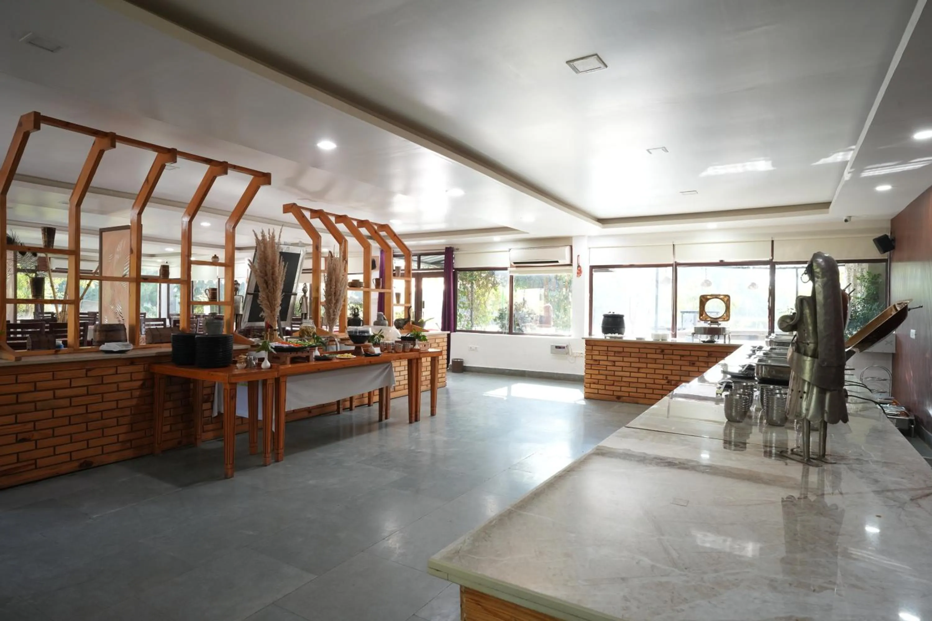 Restaurant/places to eat in Astroport Sariska Treetop by Eight Continents