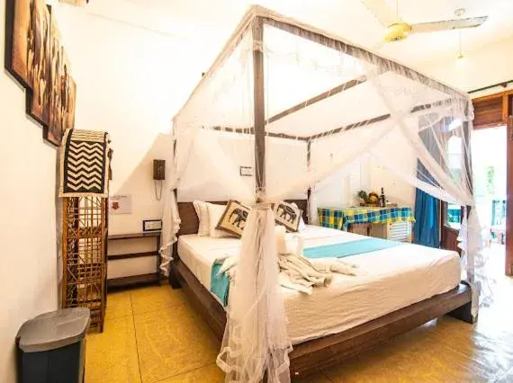 Deluxe Double Room in Frangipani Beach Villa Deluxe Double Room in Frangipani Beach Villa