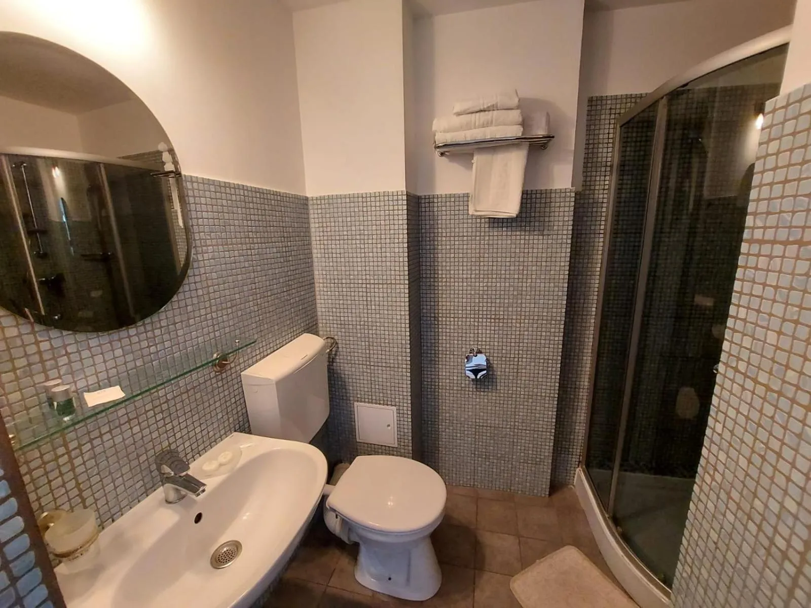 Happy Accomodation