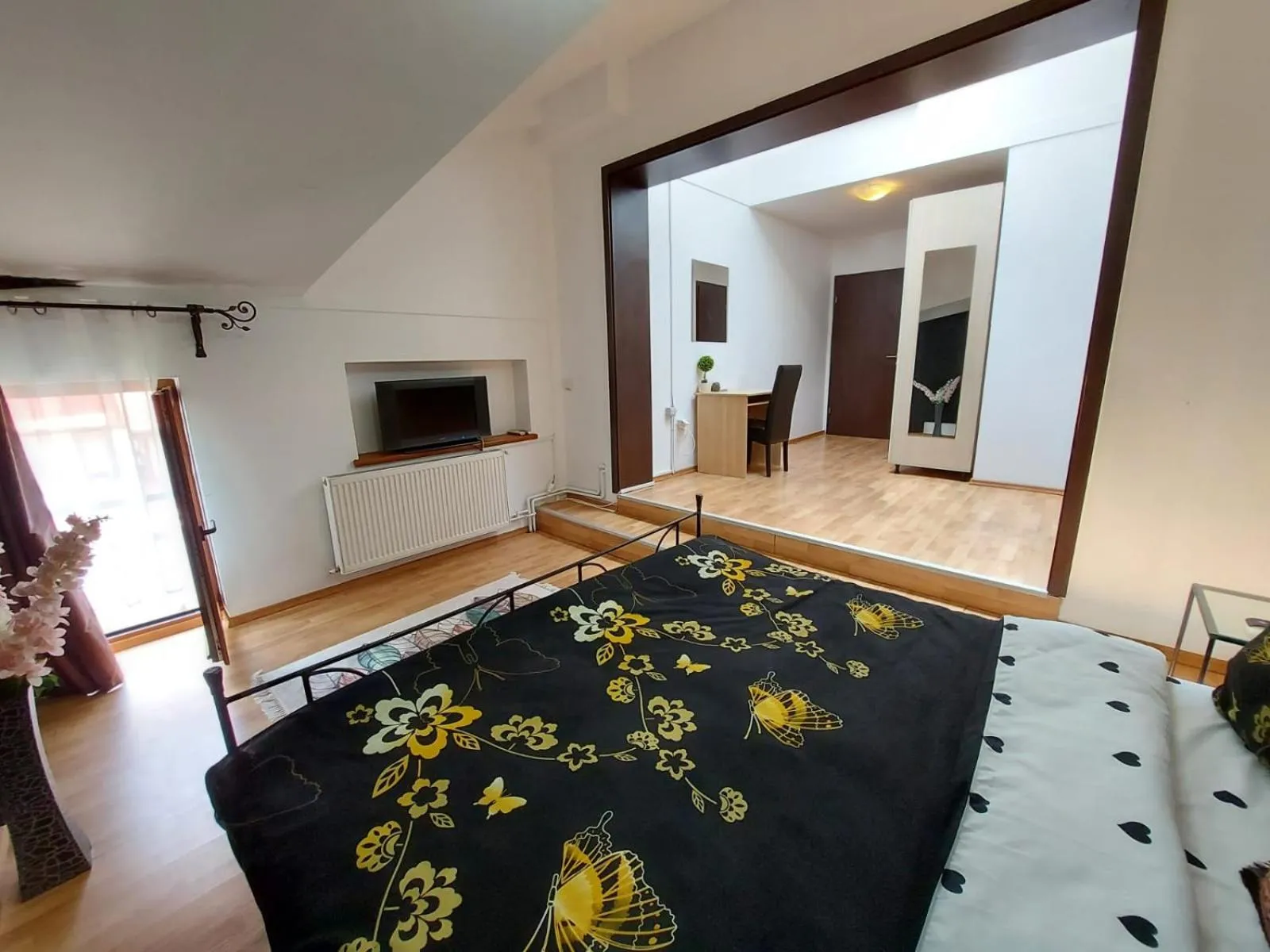 TV and multimedia in Happy Accomodation