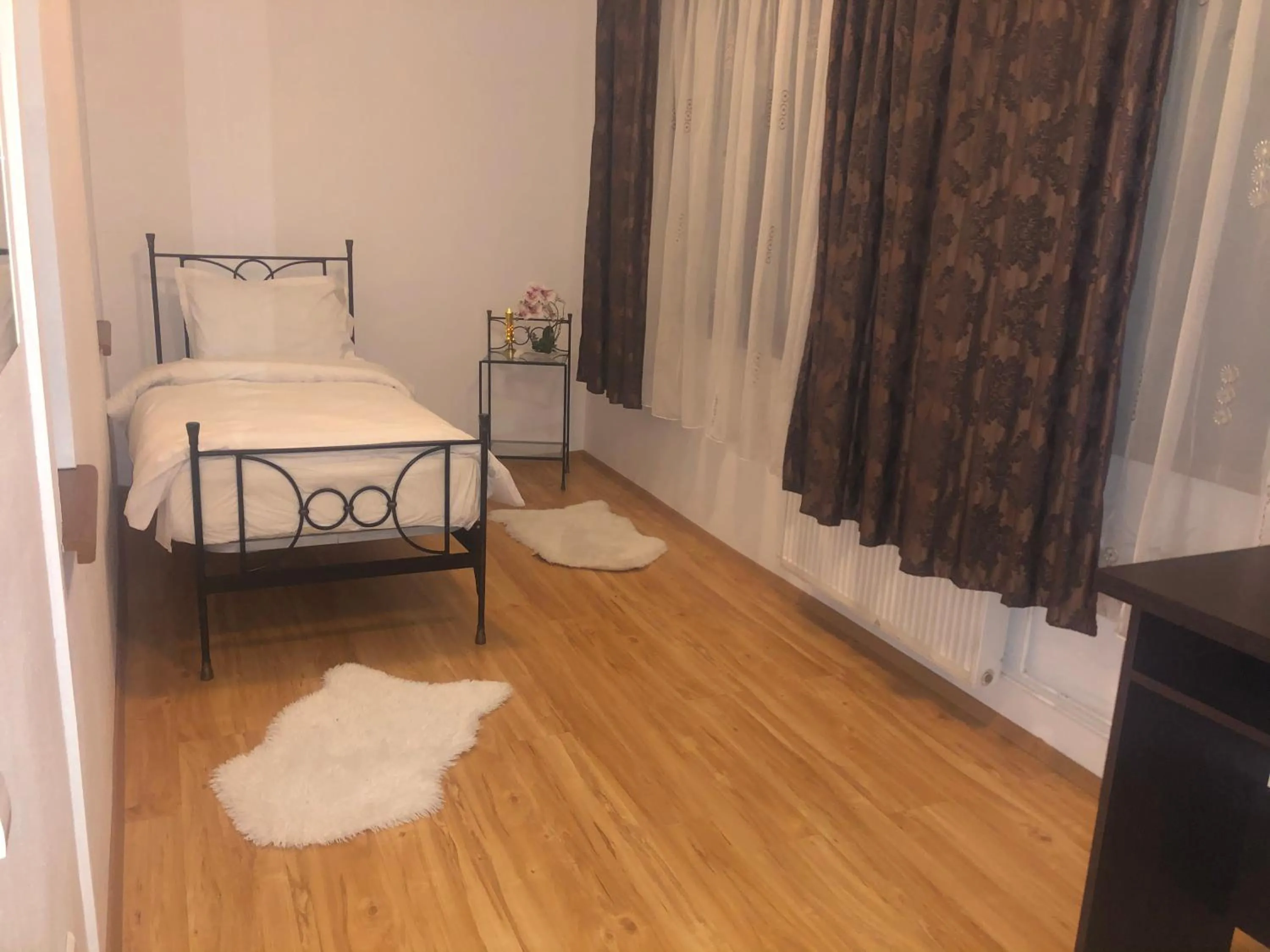 Bed in Happy Accomodation