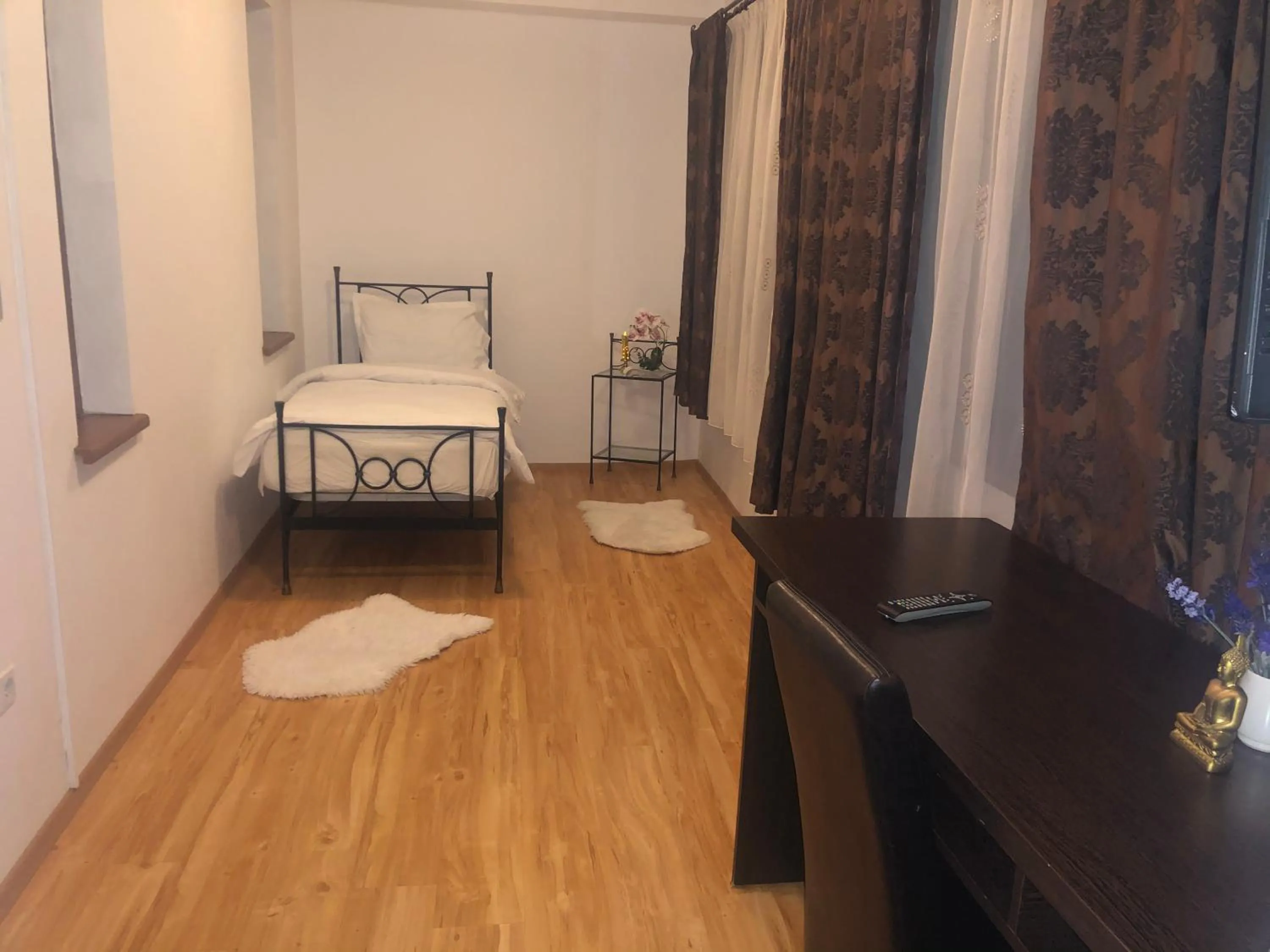 Bed in Happy Accomodation