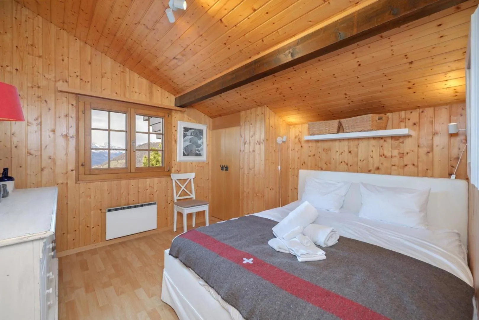 Floor plan, Bed in Chalet La Dame Blanche Perfect Family retreat