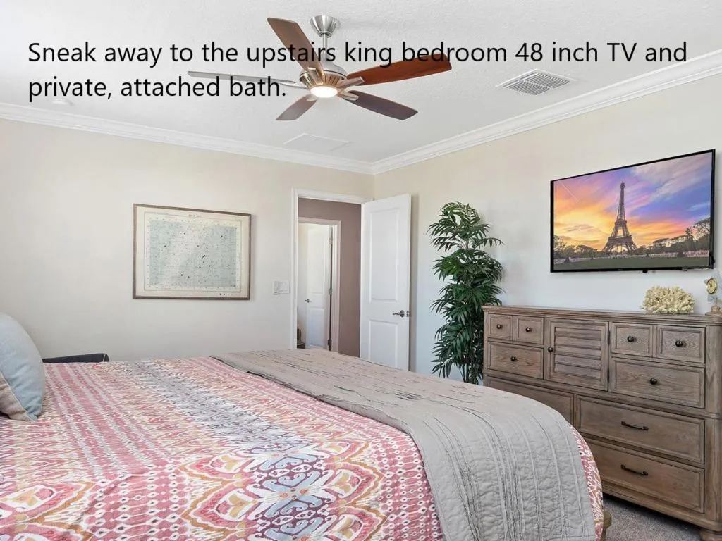 Bed in Sun Gathering House