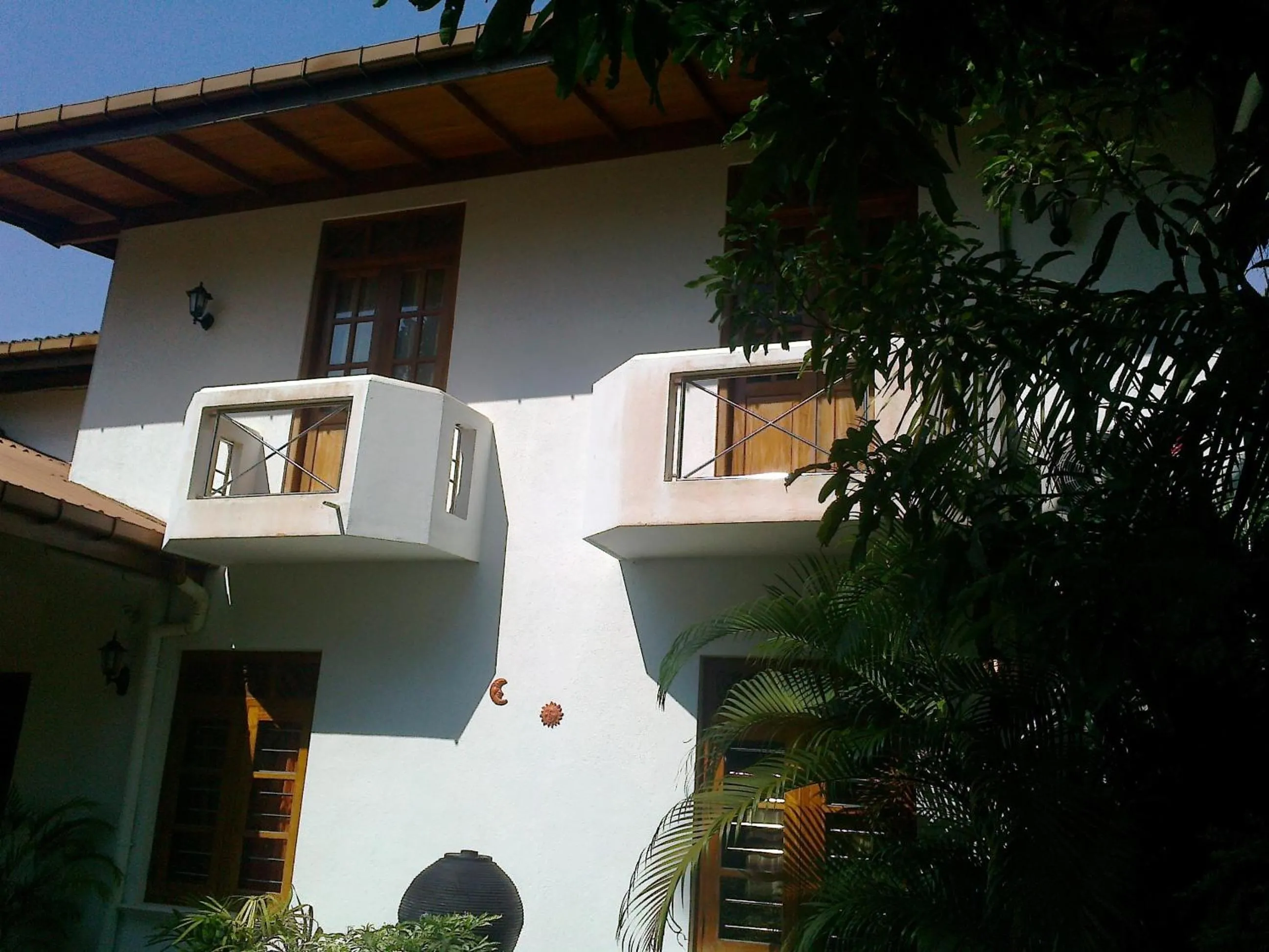 Day in Rohan Villa