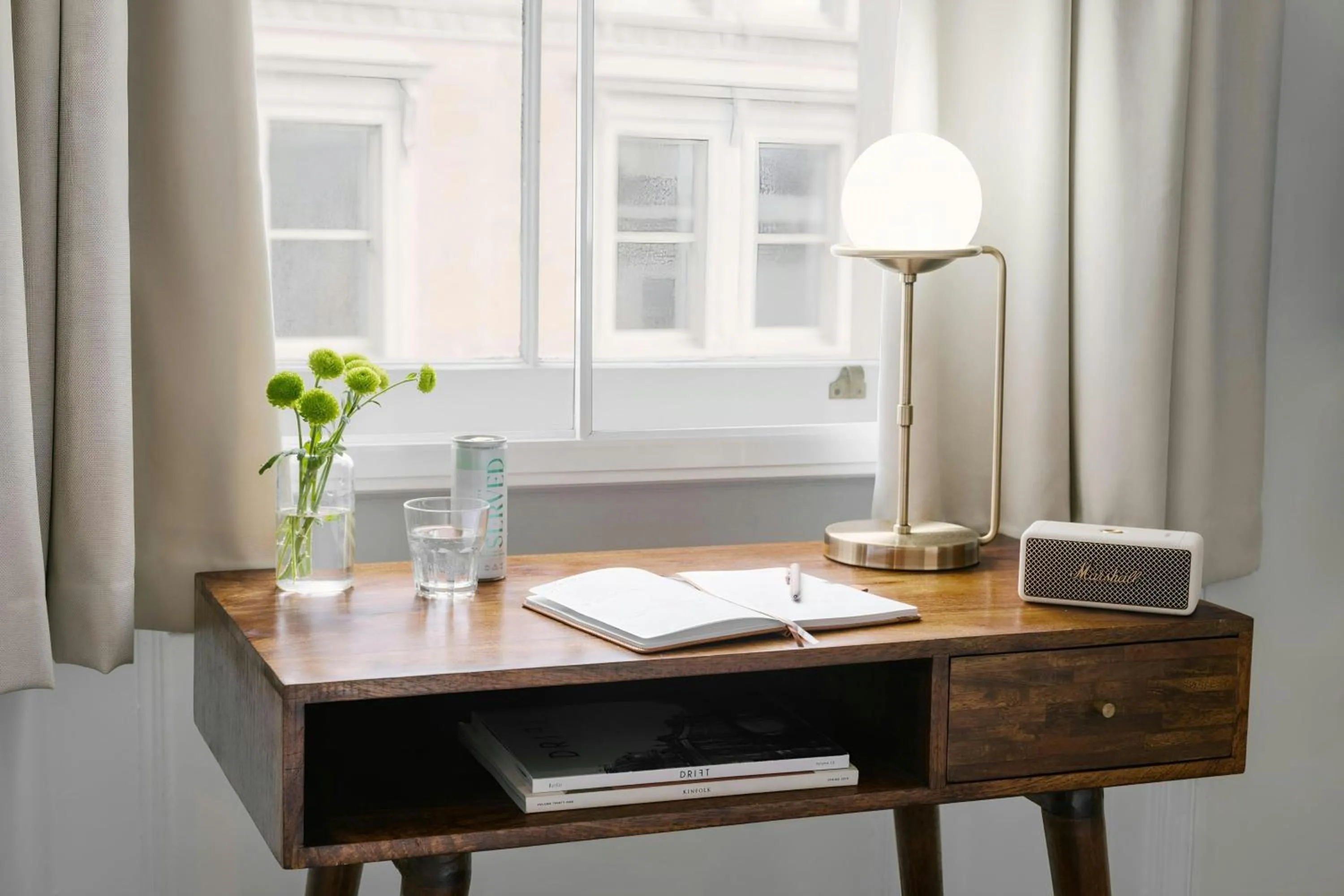 Bedroom in Kensington Gardens Hotel, Sonder by Marriott Bonvoy