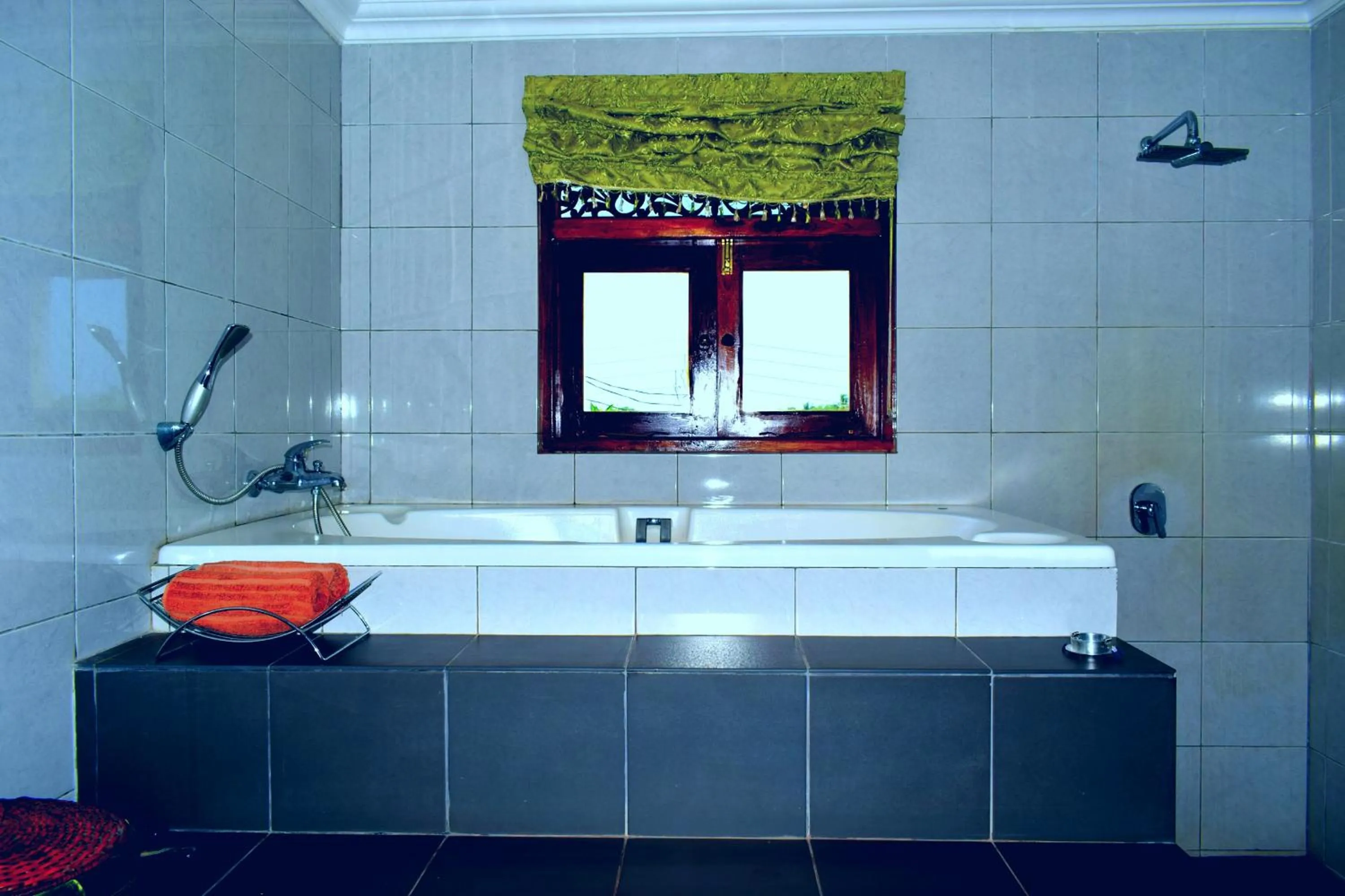 Shower in Asian Jewel Boutique Hotel