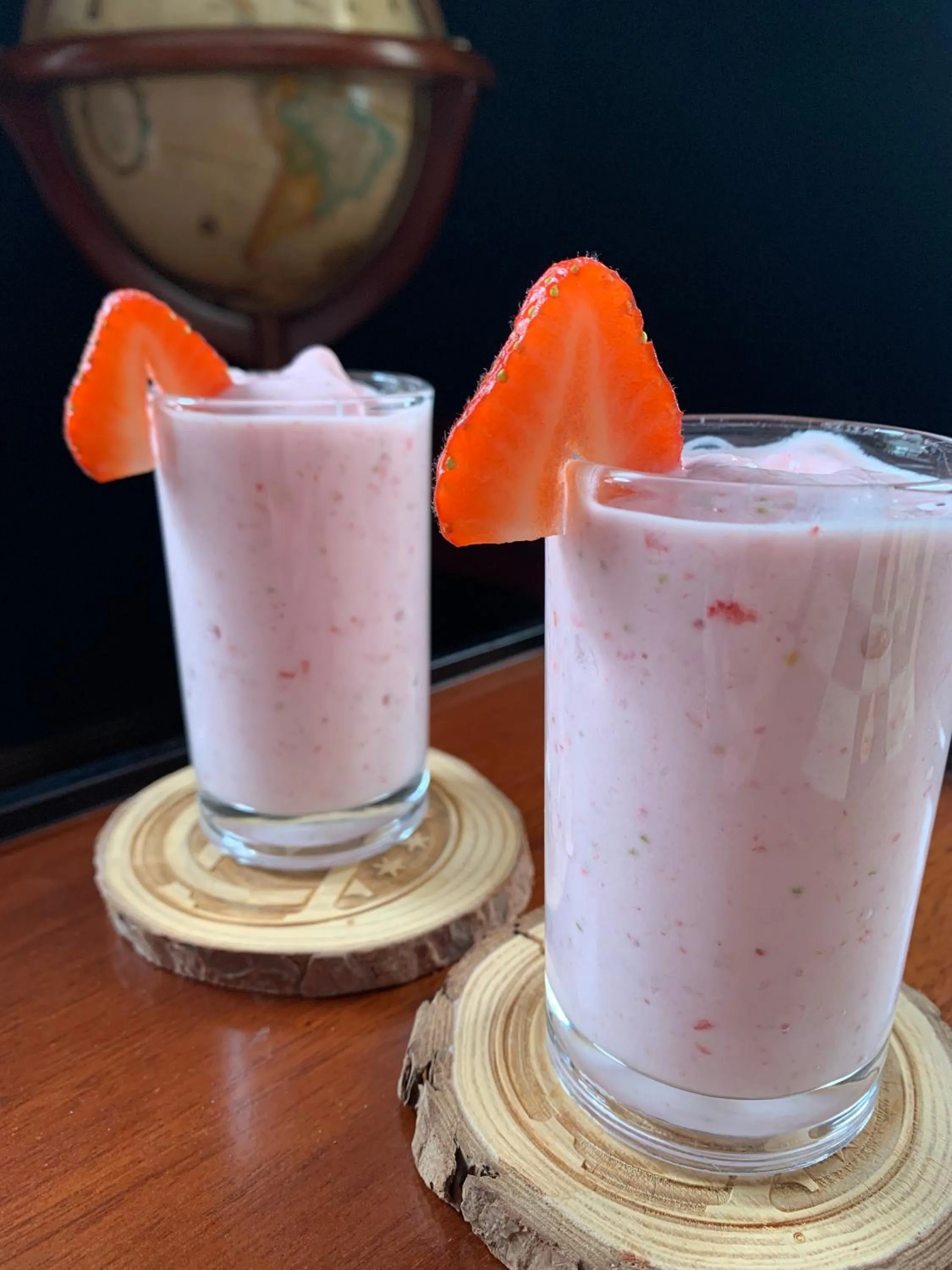 Breakfast in Cartier Mansion