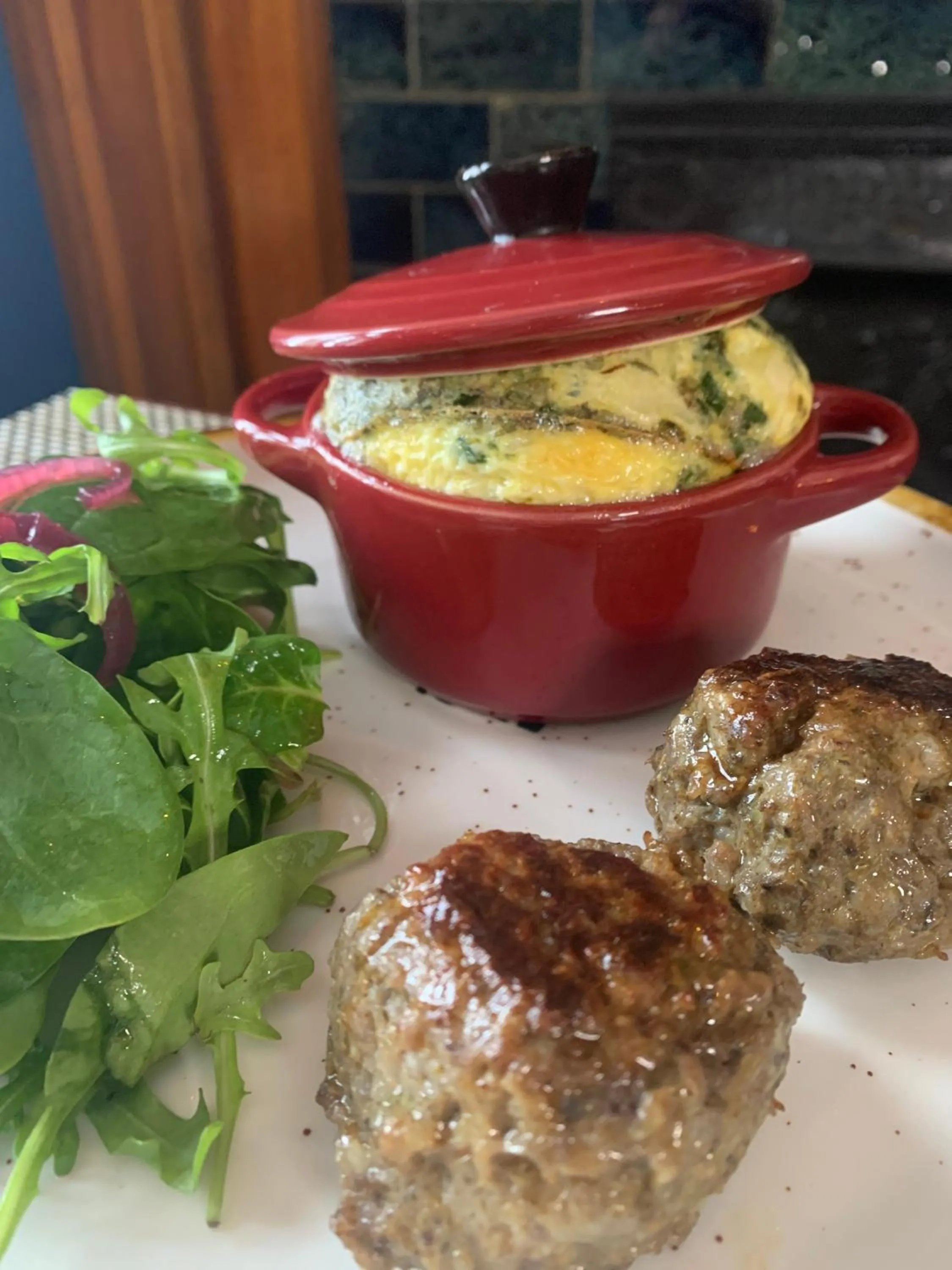 Breakfast in Cartier Mansion