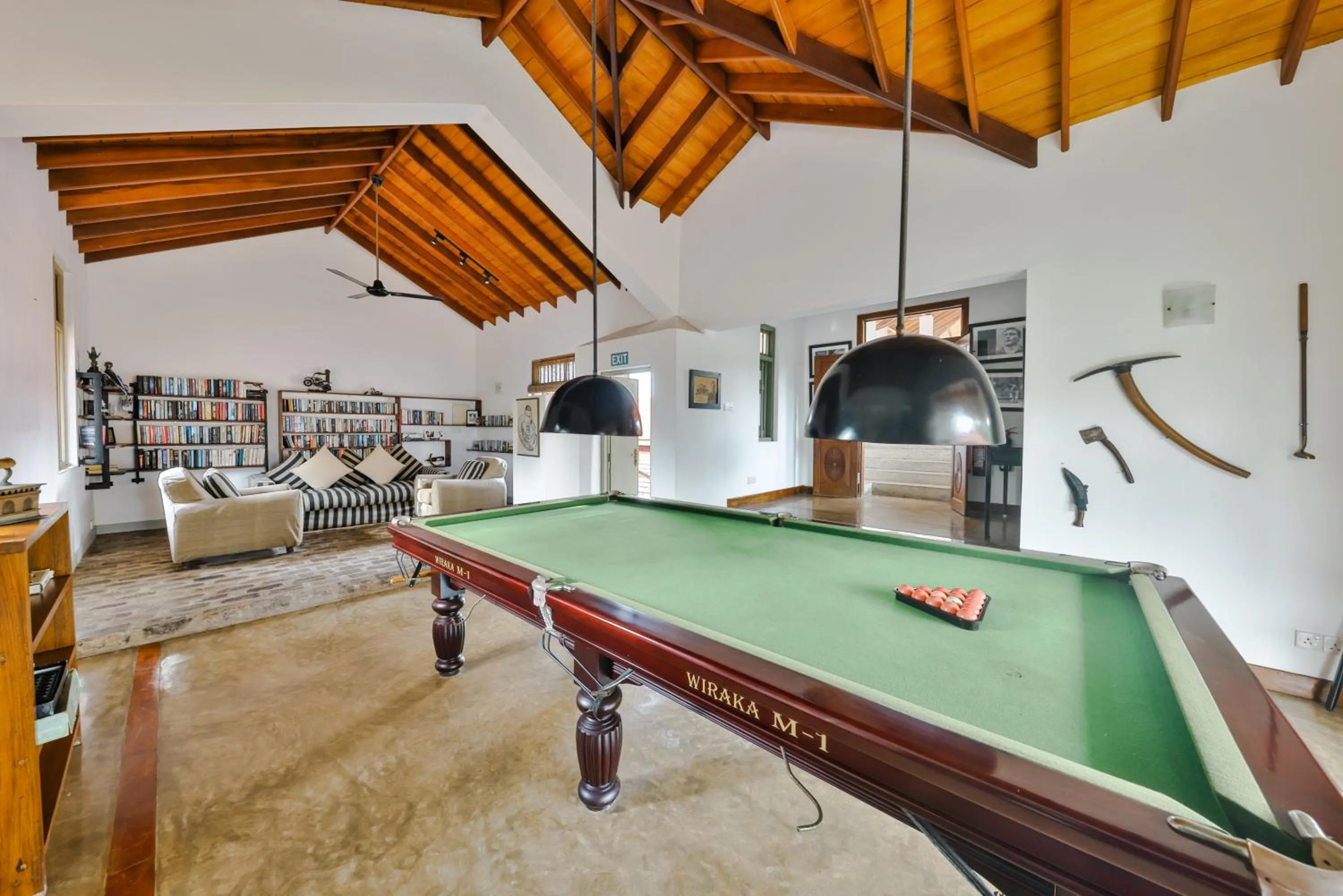 Snorkeling in Villa Hundira