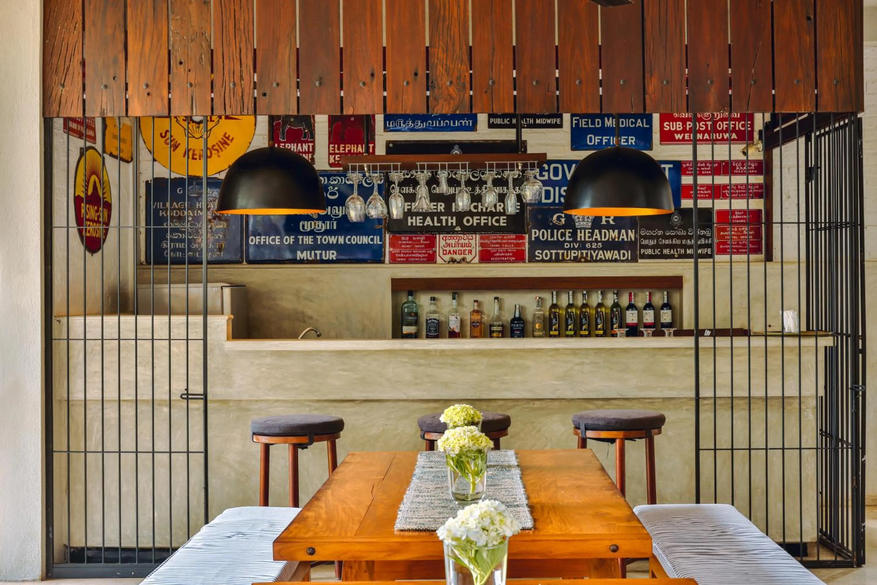 Lounge or bar in Villa Hundira